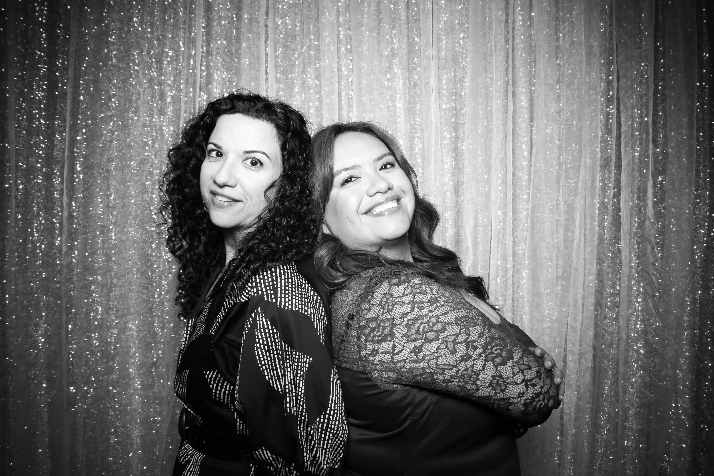 fotio-photobooth-chicago-vintage-bw-langham-11.jpg