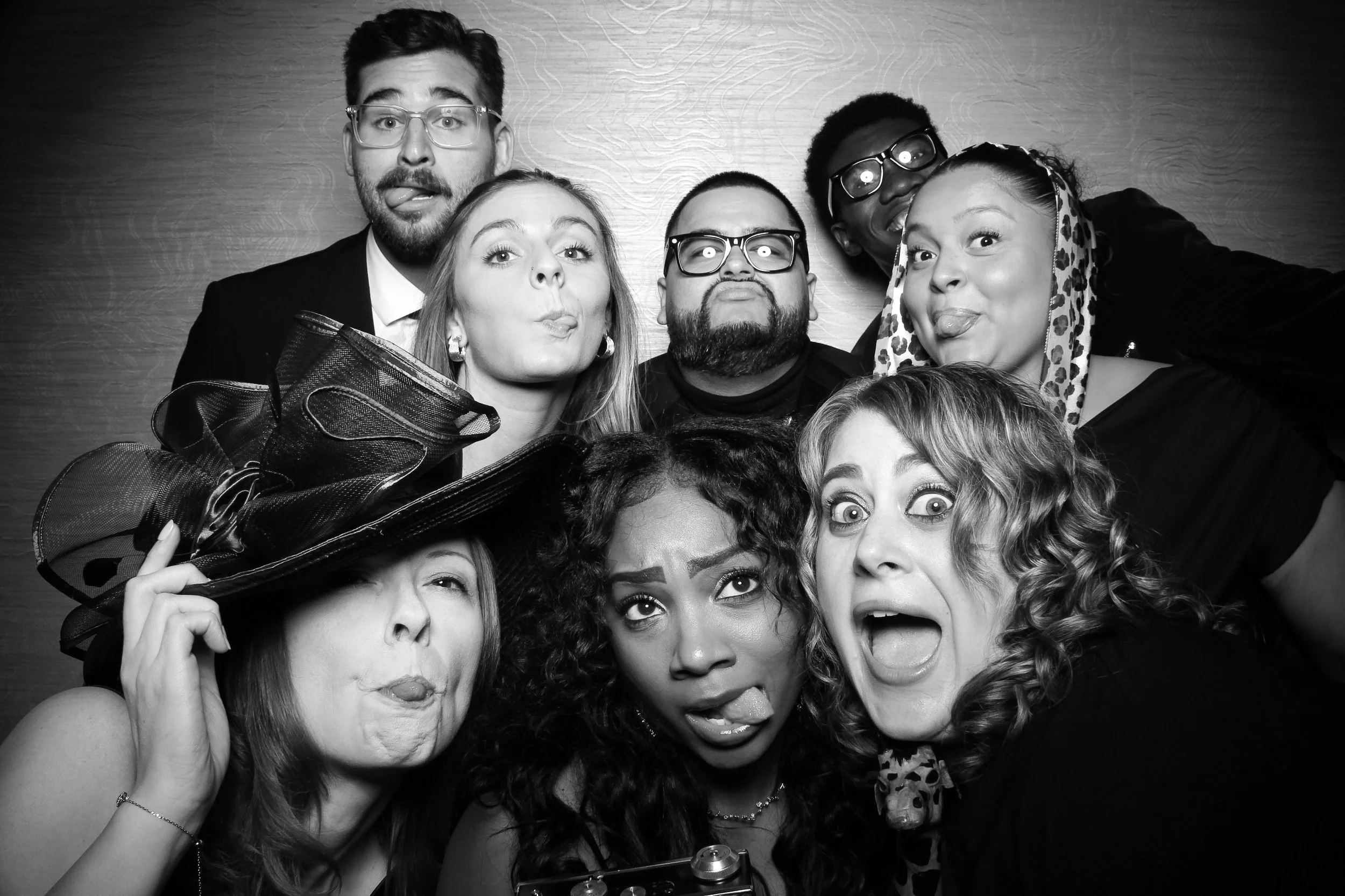 Ritz_Carlton_Chicago_Grand_Ballroom_Gala_Photo_Glam_Booth_002.jpg