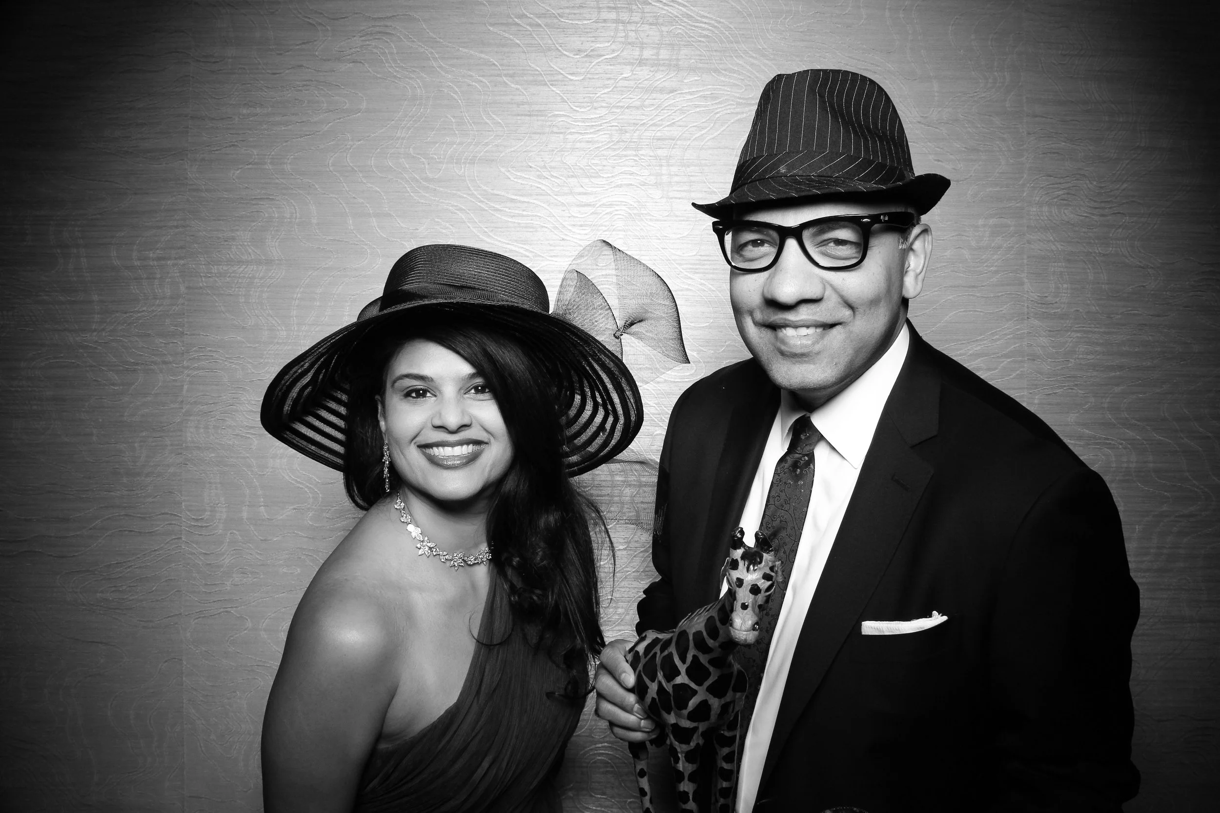 Ritz_Carlton_Chicago_Grand_Ballroom_Gala_Photo_Glam_Booth_005.jpg