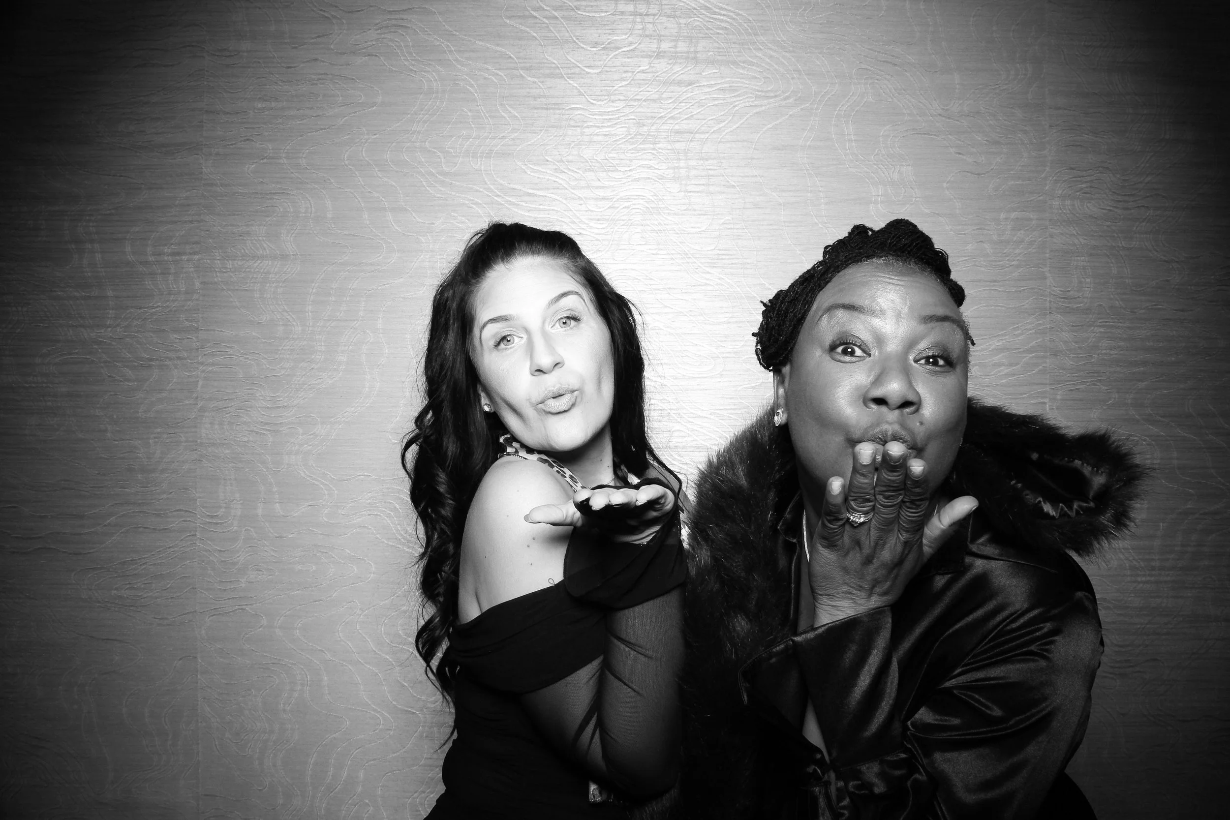 Ritz_Carlton_Chicago_Grand_Ballroom_Gala_Photo_Glam_Booth_019.jpg