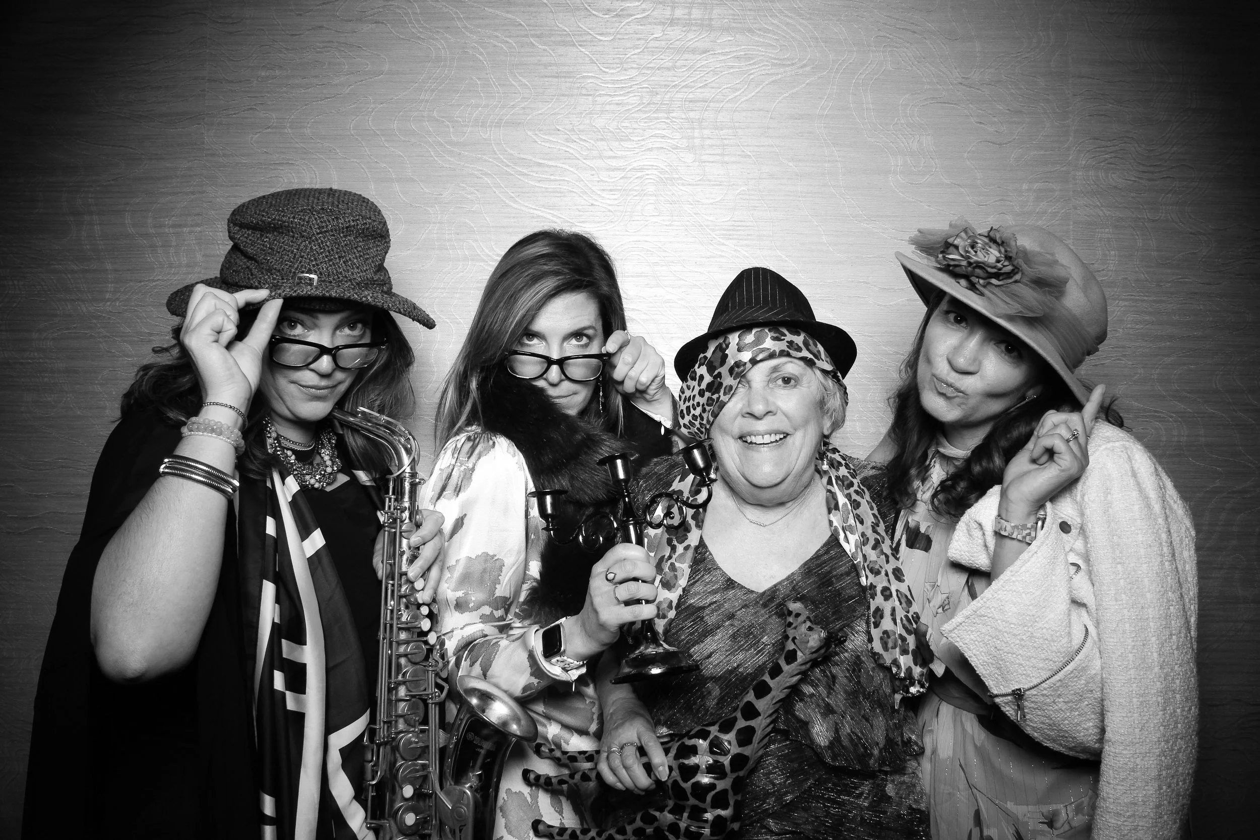 Ritz_Carlton_Chicago_Grand_Ballroom_Gala_Photo_Glam_Booth_021.jpg