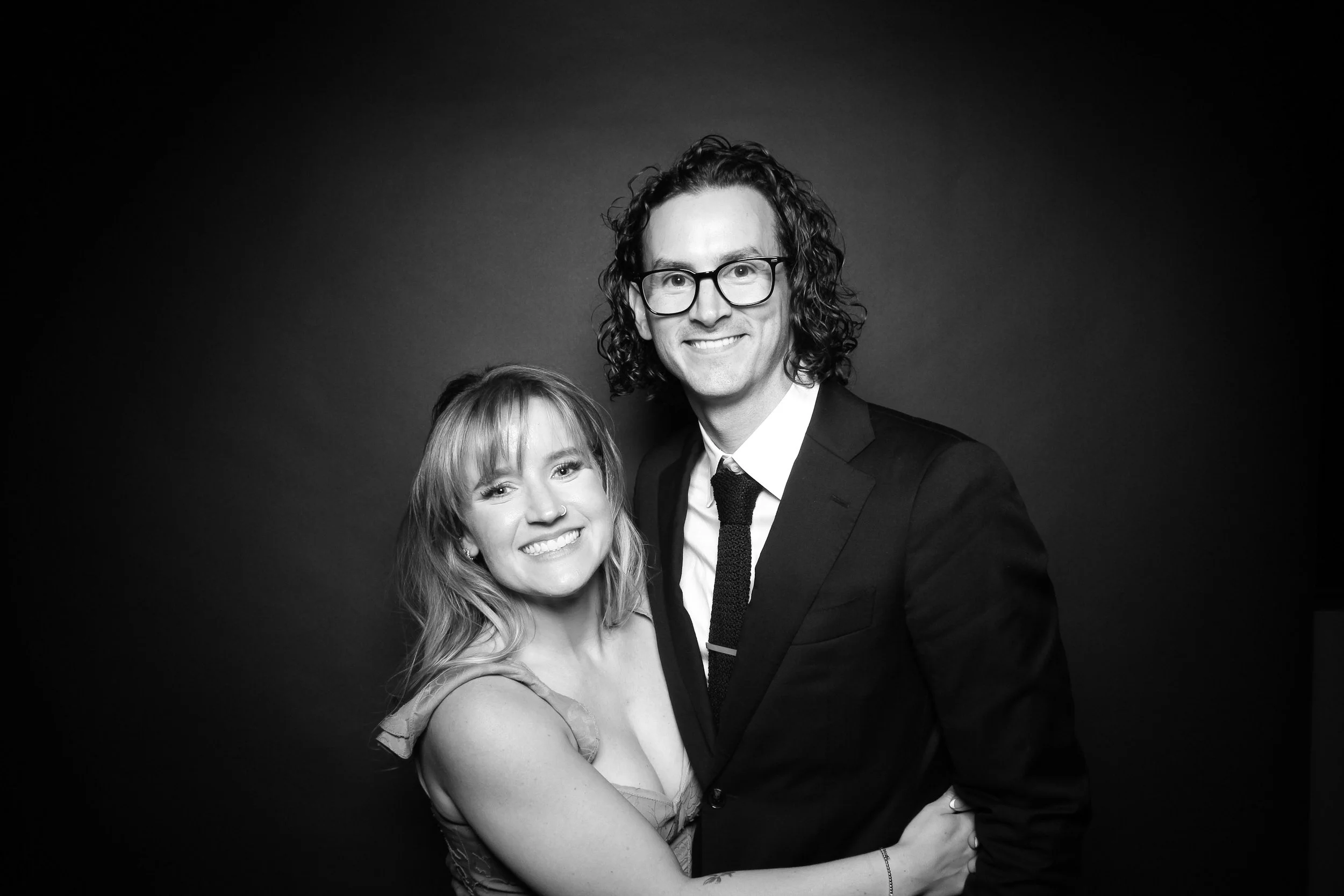Chicago_Winery_Wedding_Reception_Review_Glam_Booth_002.jpg