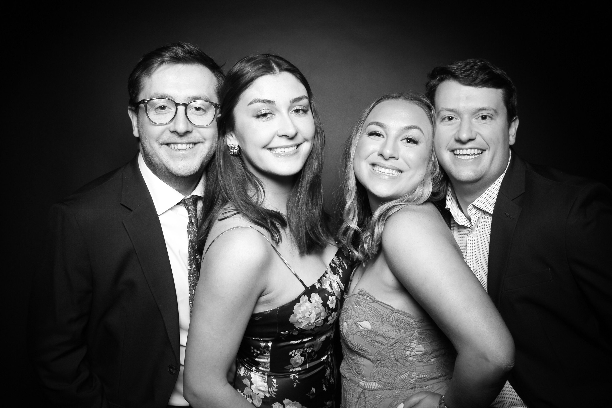 Chicago_Winery_Wedding_Reception_Review_Glam_Booth_008.jpg