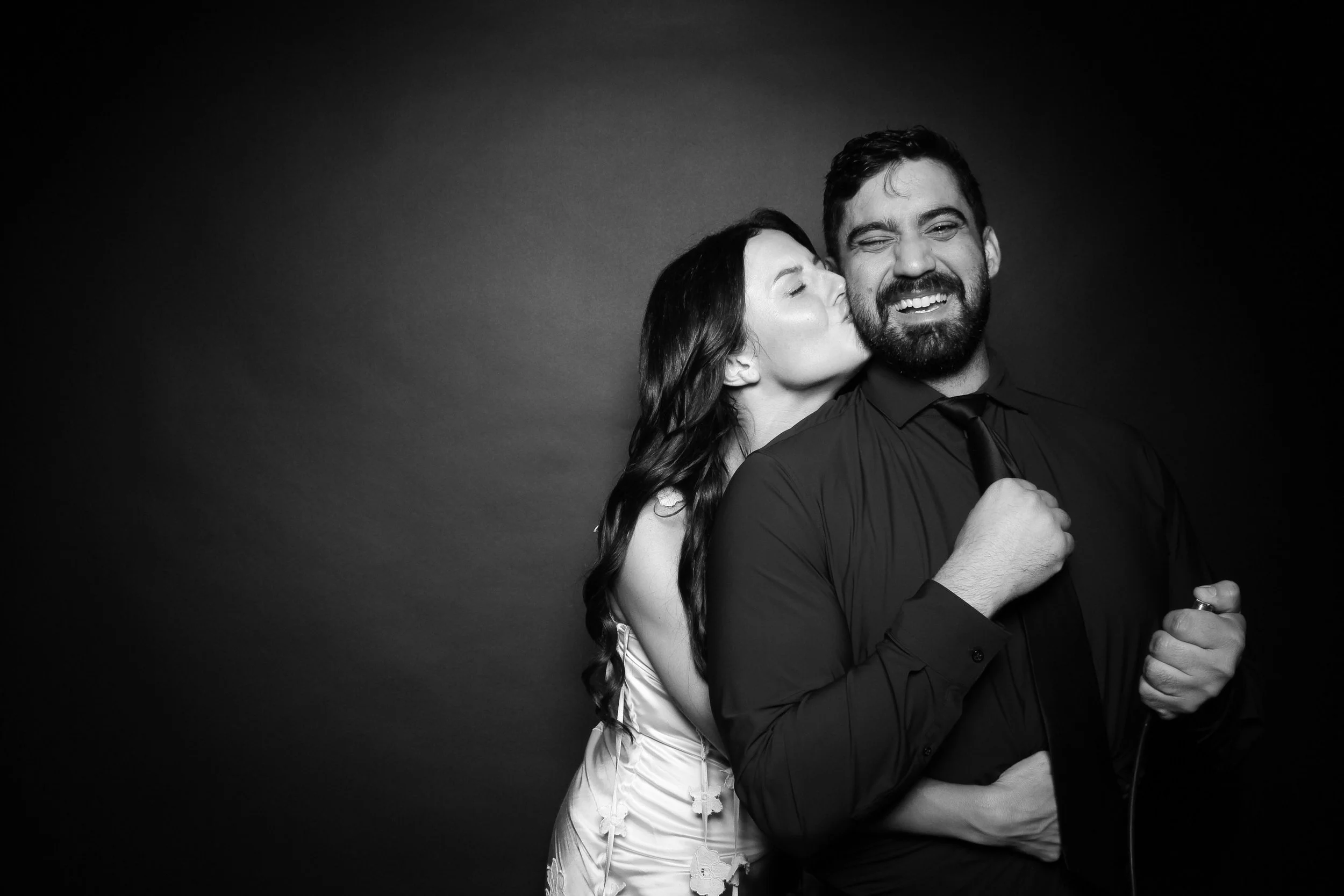 Chicago_Winery_Wedding_Reception_Review_Glam_Booth_015.jpg