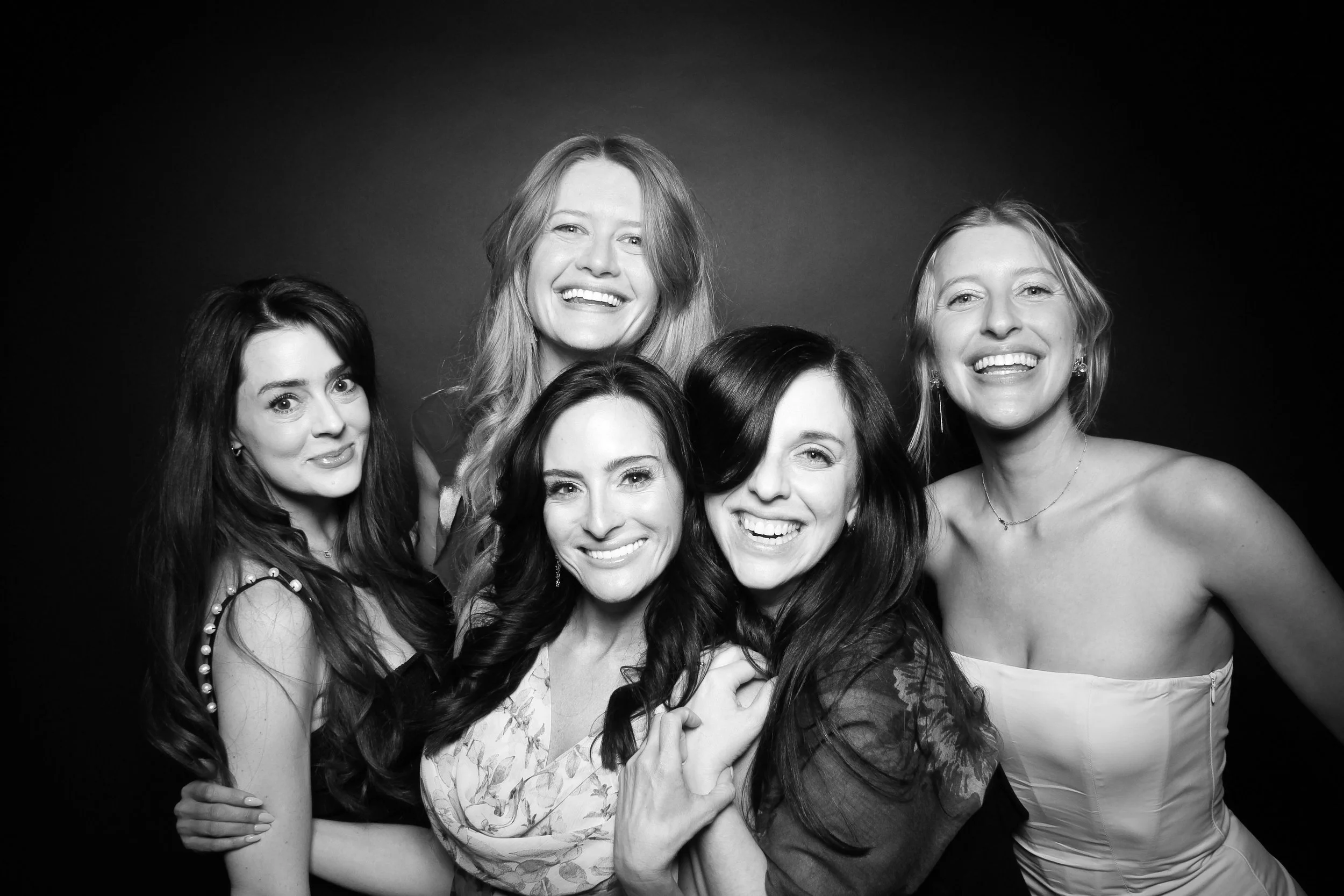 Chicago_Winery_Wedding_Reception_Review_Glam_Booth_023.jpg
