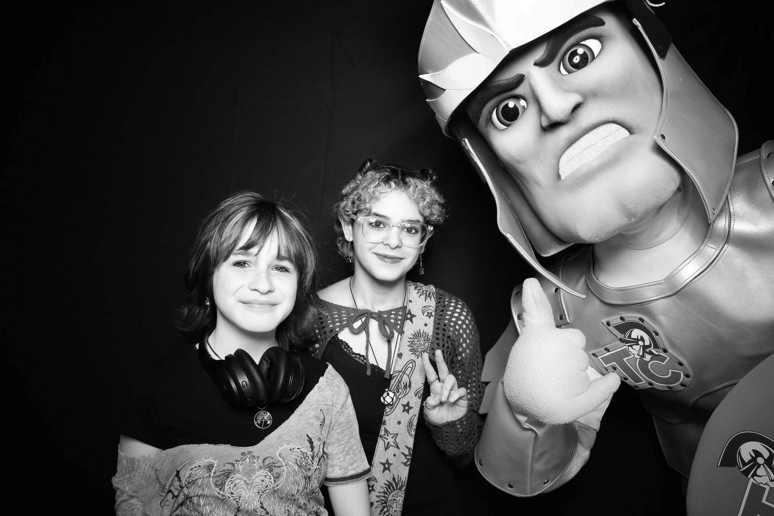 fotio-photobooth-chicago-vintage-bw-9.jpg