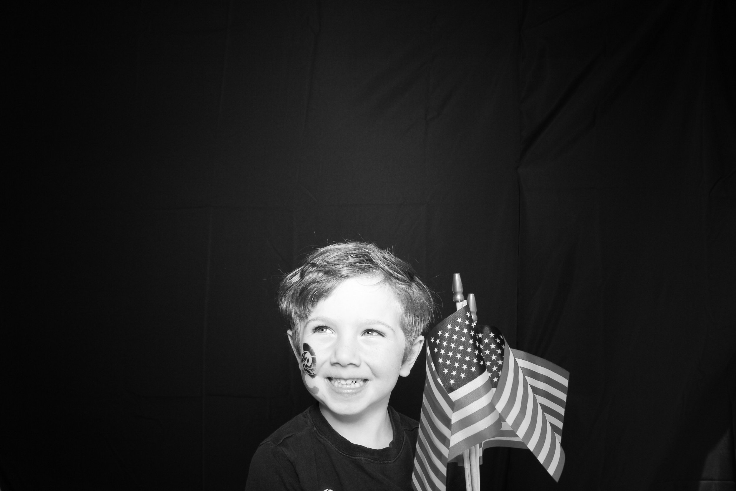 fotio-photobooth-chicago-vintage-bw-12.jpg