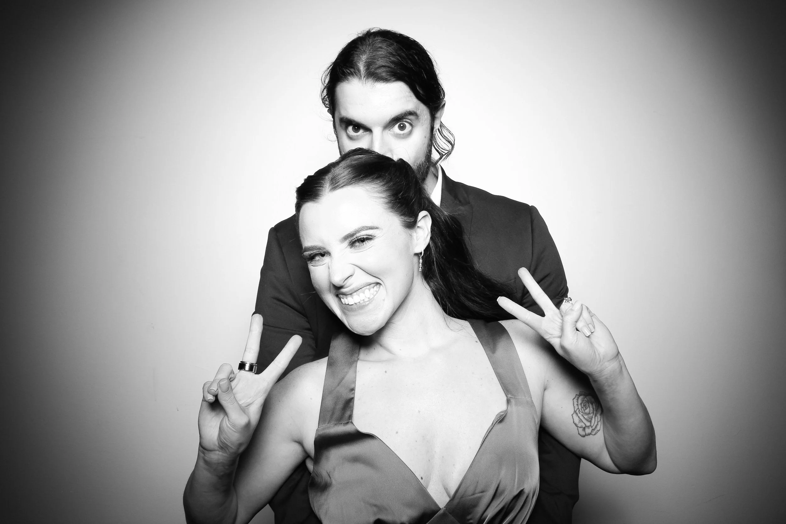 fotio-photobooth-chicago-vintage-bw-ravenswood-7.jpg