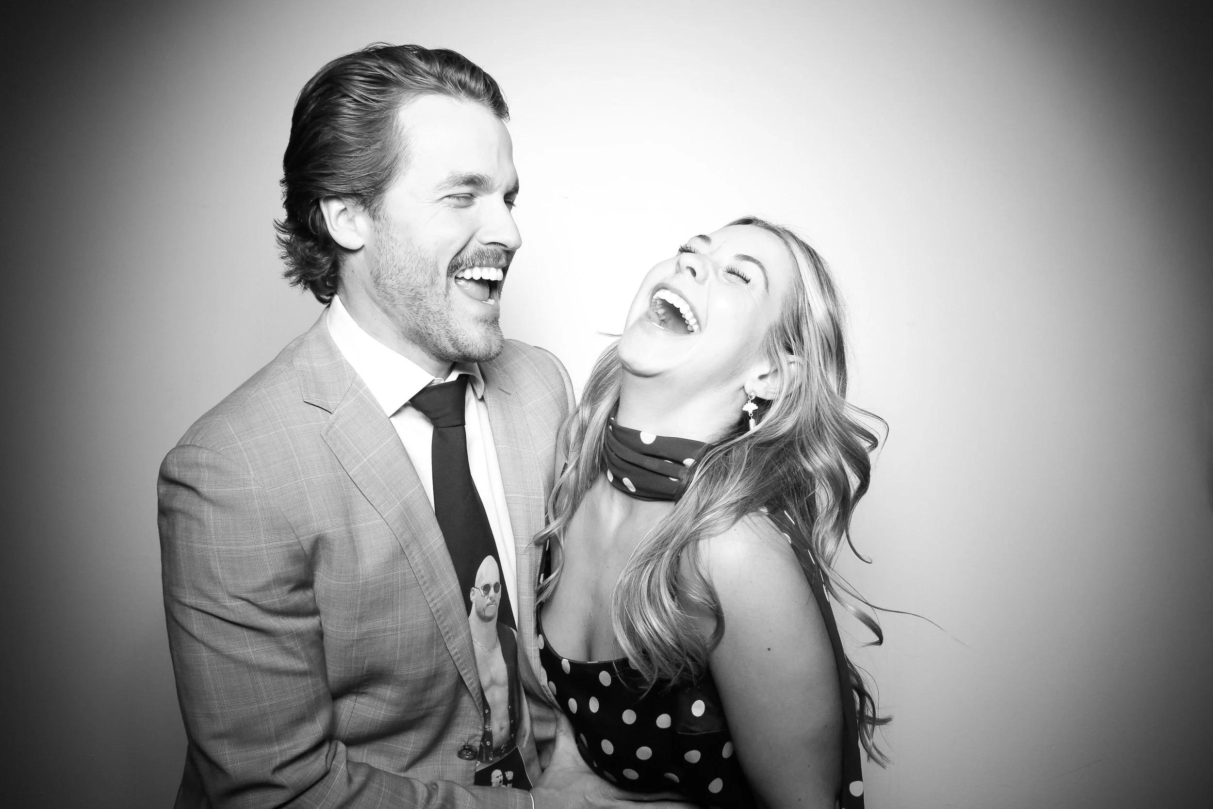 fotio-photobooth-chicago-vintage-bw-ravenswood-18.jpg