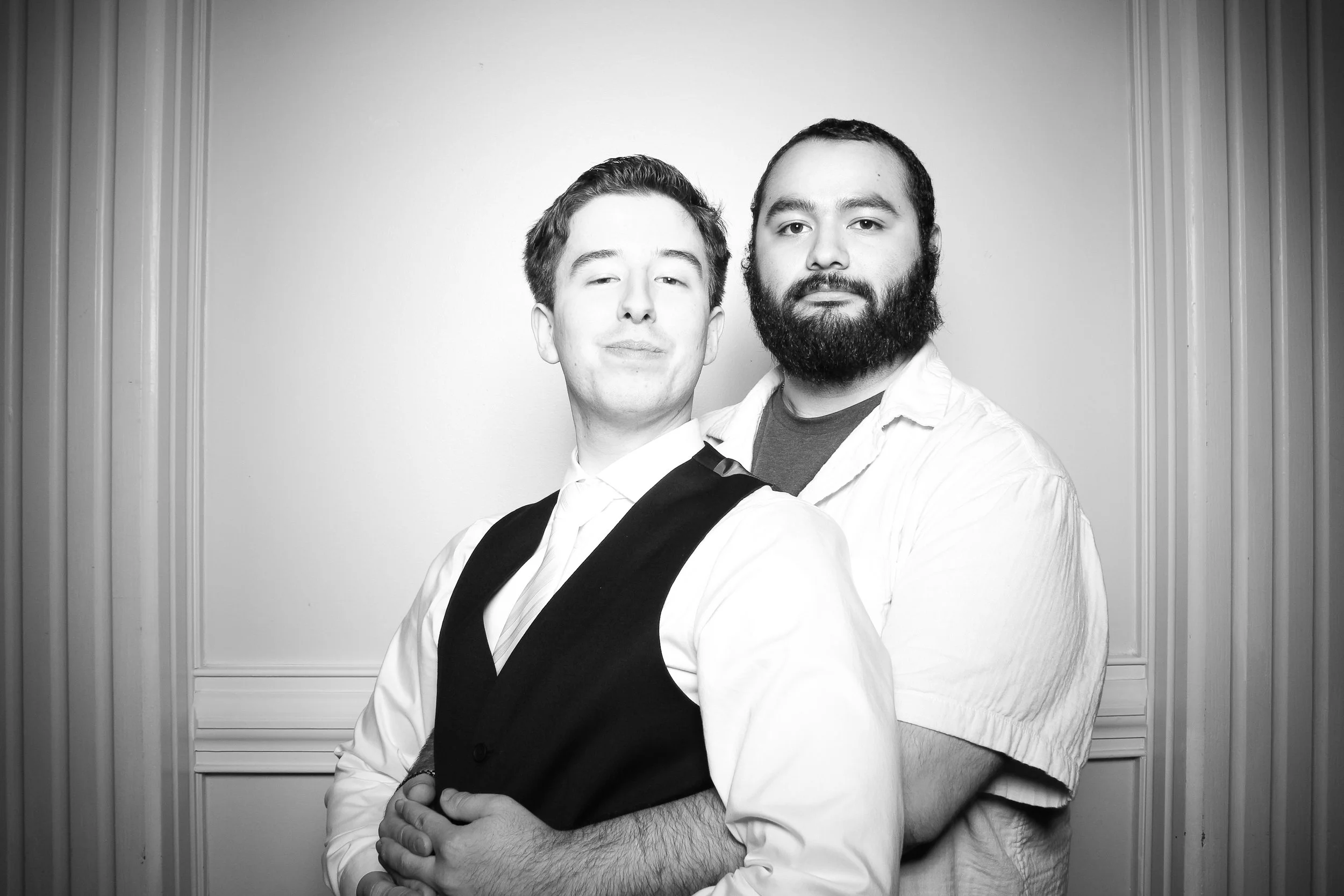 fotio-photobooth-chicago-vintage-bw-ravenswood-7.jpg