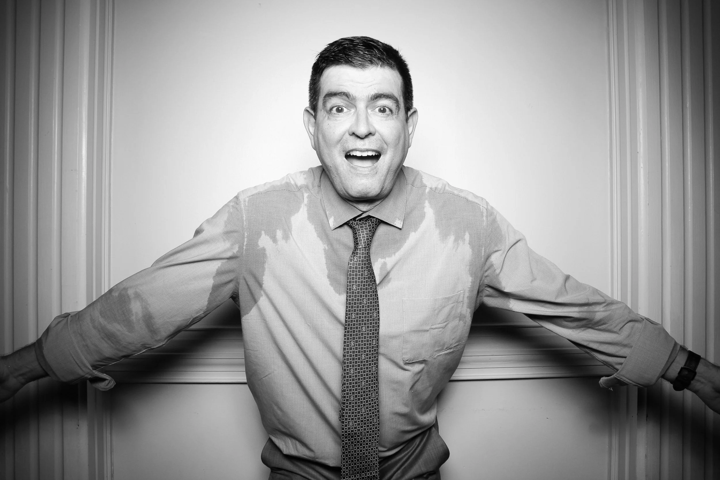 fotio-photobooth-chicago-vintage-bw-ravenswood-21.jpg
