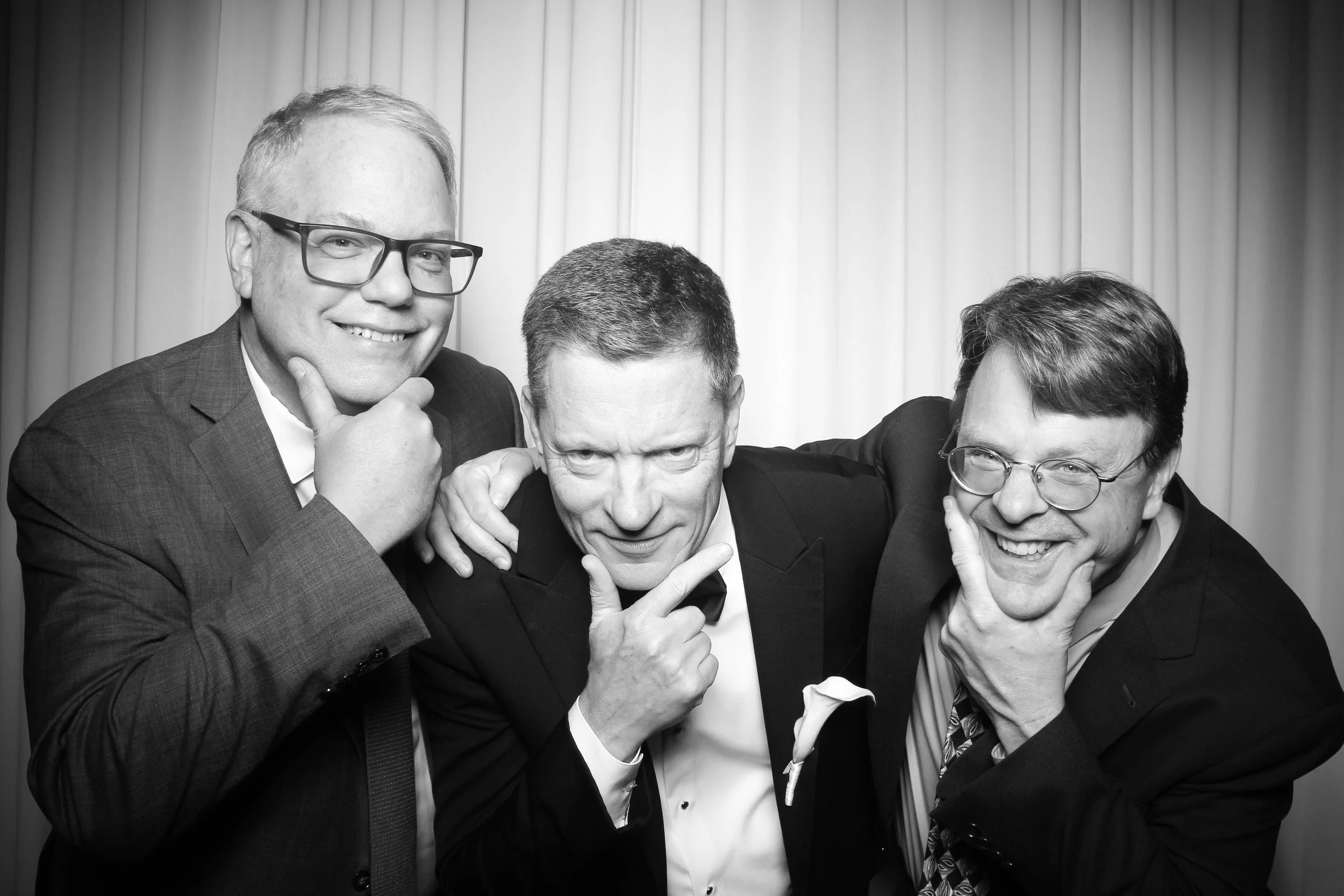 Hotel_Arista_Wedding_Reception_Naperville_IL_Photo_Booth_004.jpg