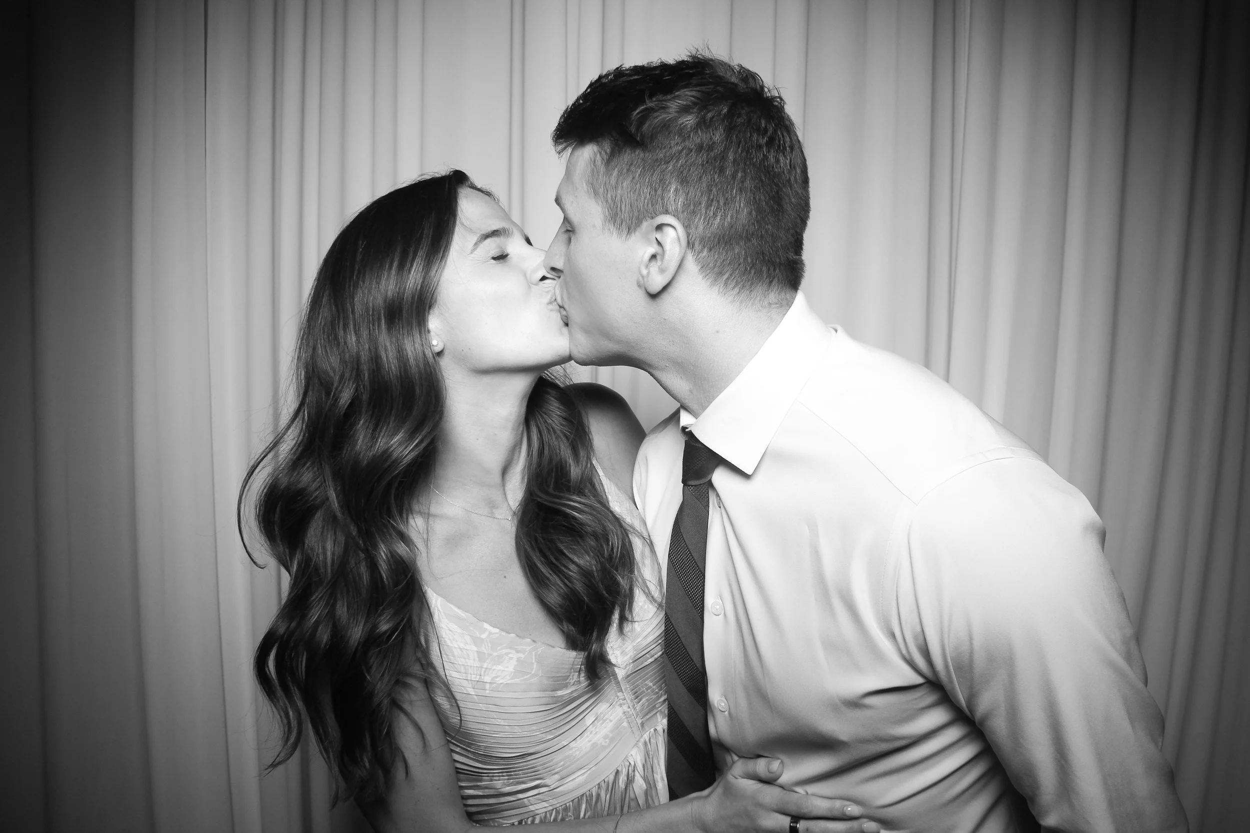 Hotel_Arista_Wedding_Reception_Naperville_IL_Photo_Booth_013.jpg