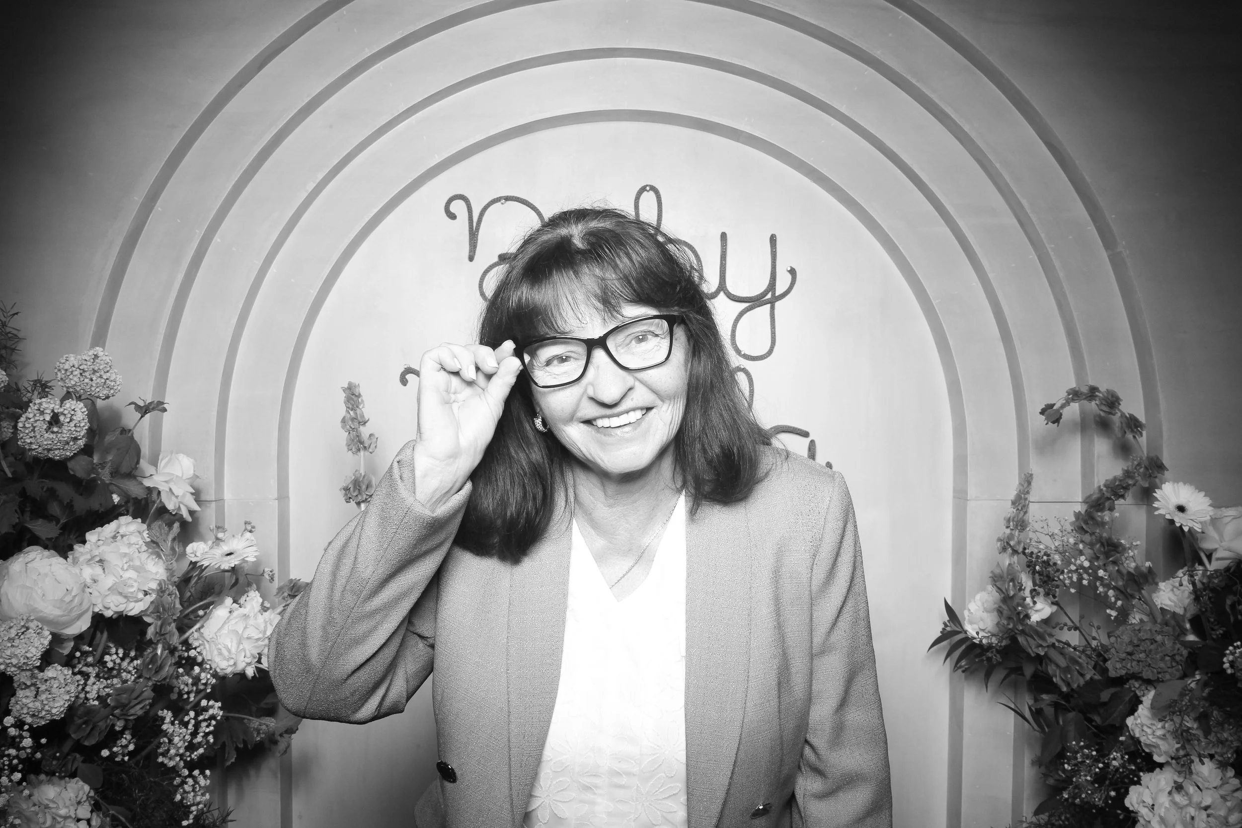 Elegant_Black_and_White_Photo_Booth_Naperville_Cefalu_007.jpg