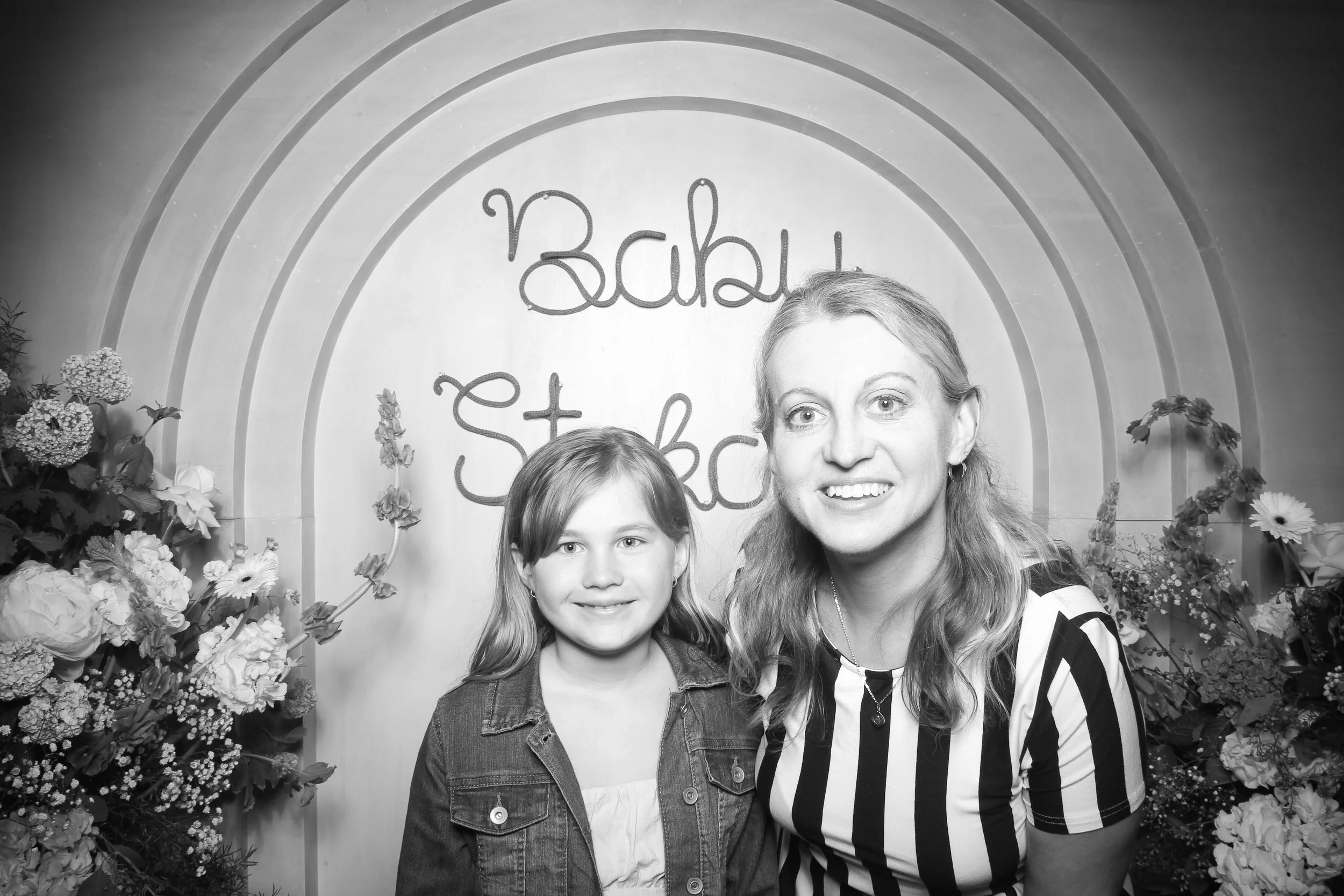Elegant_Black_and_White_Photo_Booth_Naperville_Cefalu_008.jpg