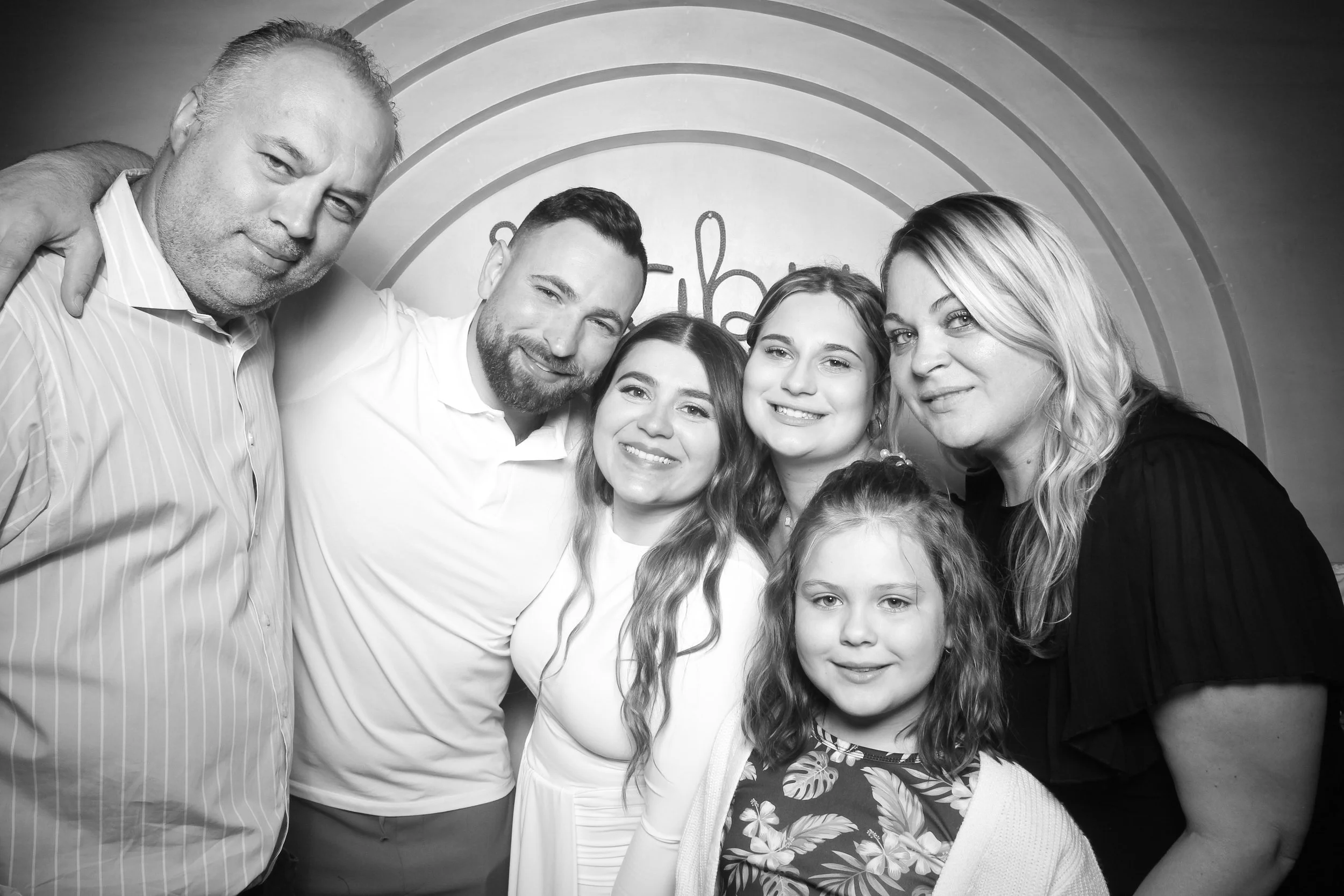 Elegant_Black_and_White_Photo_Booth_Naperville_Cefalu_014.jpg