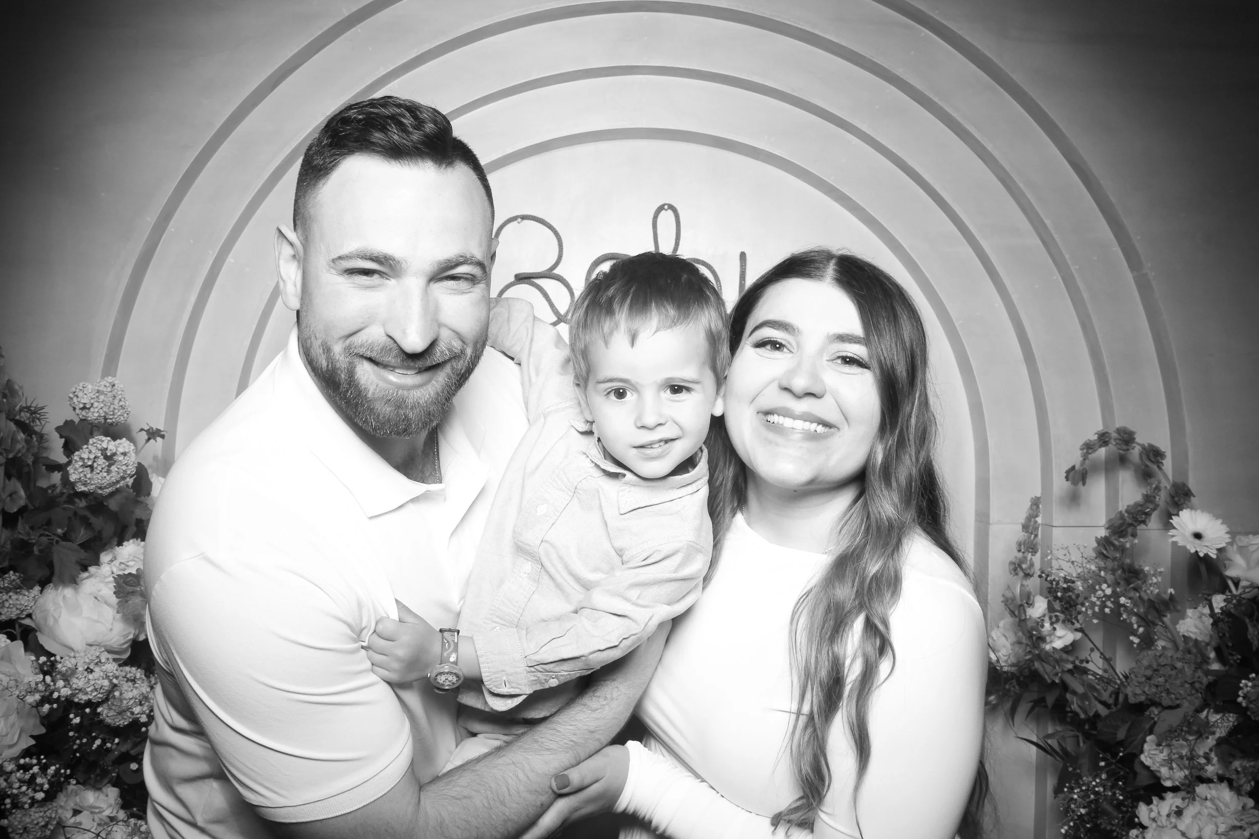 Elegant_Black_and_White_Photo_Booth_Naperville_Cefalu_015.jpg