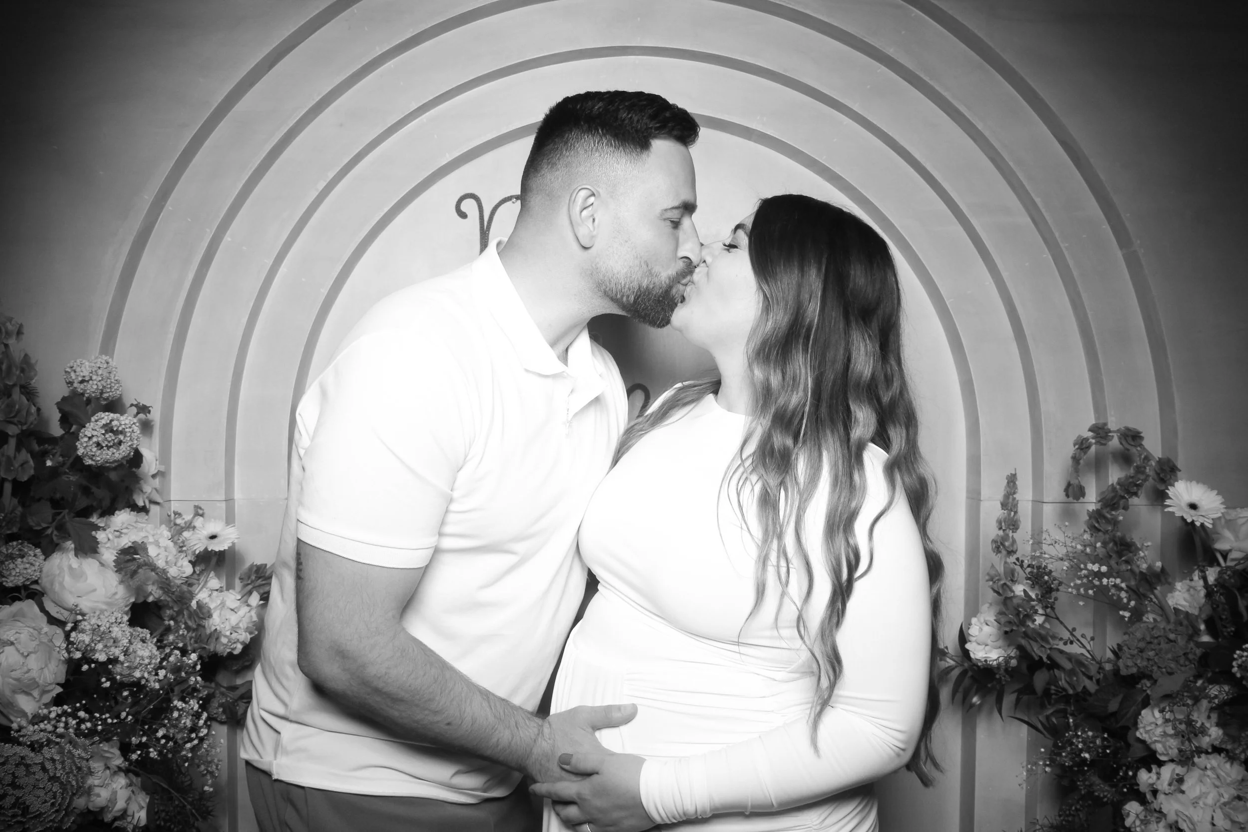 Elegant_Black_and_White_Photo_Booth_Naperville_Cefalu_017.jpg