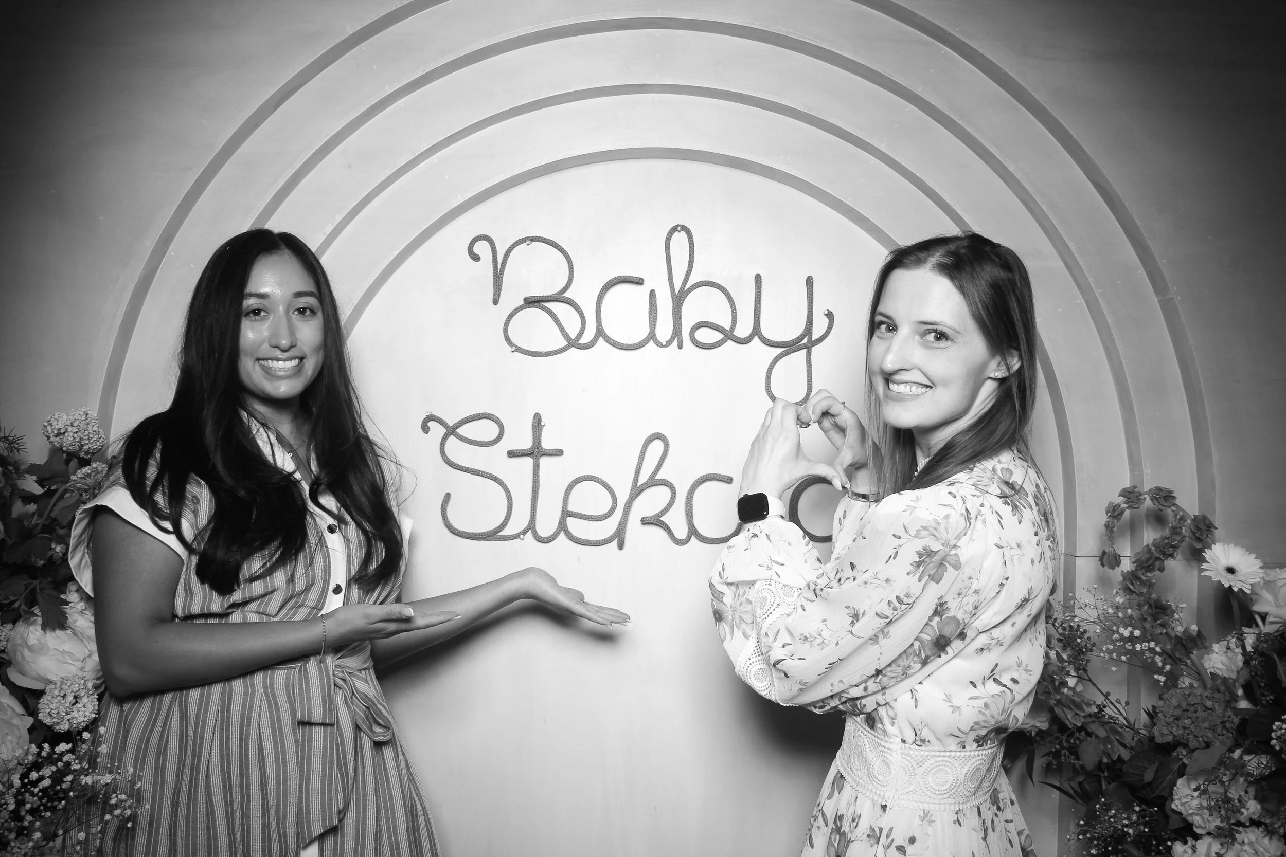Elegant_Black_and_White_Photo_Booth_Naperville_Cefalu_018.jpg