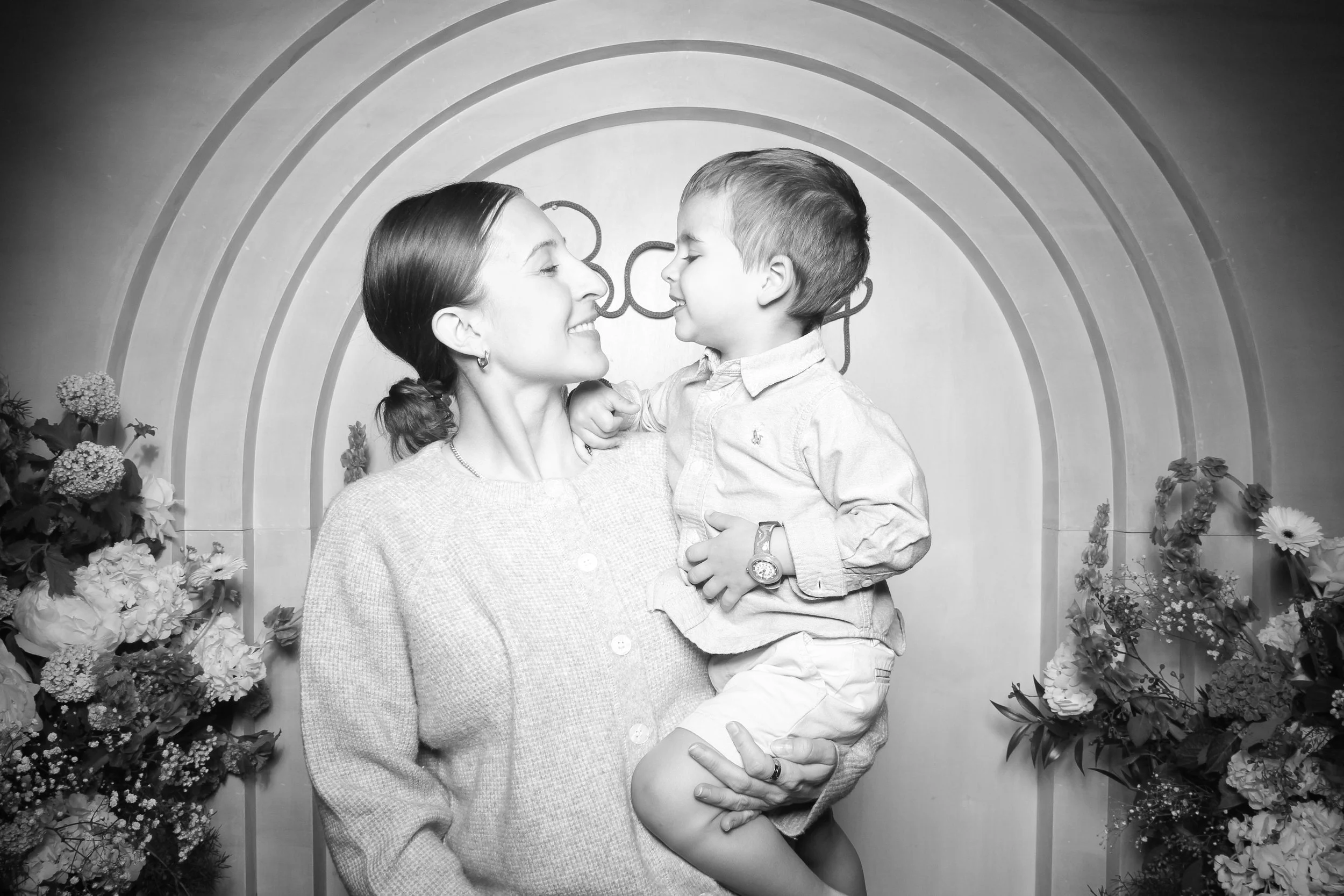 Elegant_Black_and_White_Photo_Booth_Naperville_Cefalu_019.jpg