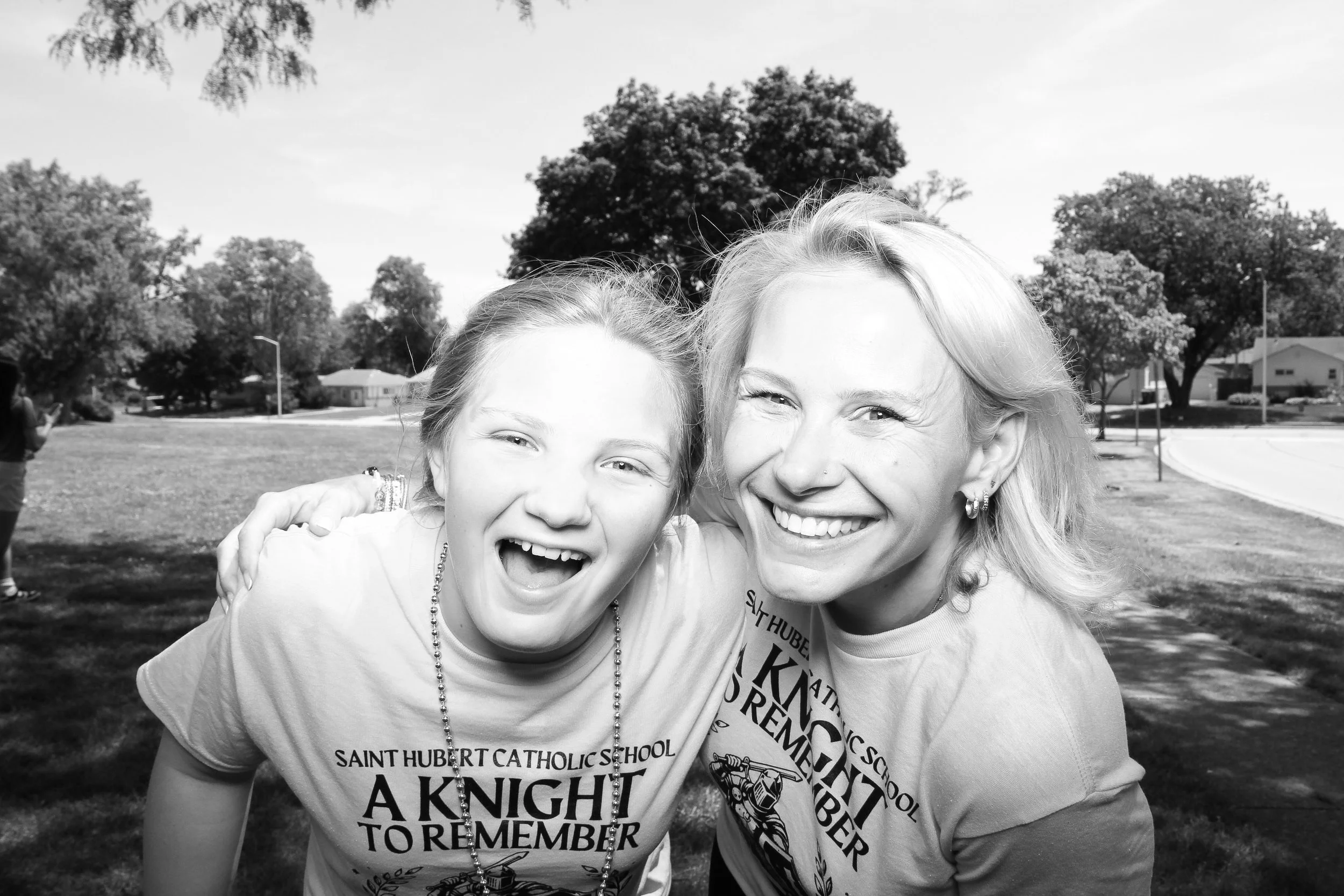 fotio-photobooth-chicago-vintage-bw-ravenswood-2.jpg