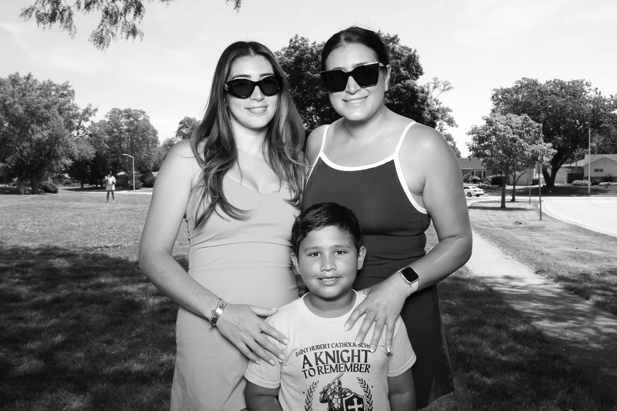 fotio-photobooth-chicago-vintage-bw-ravenswood-5.jpg