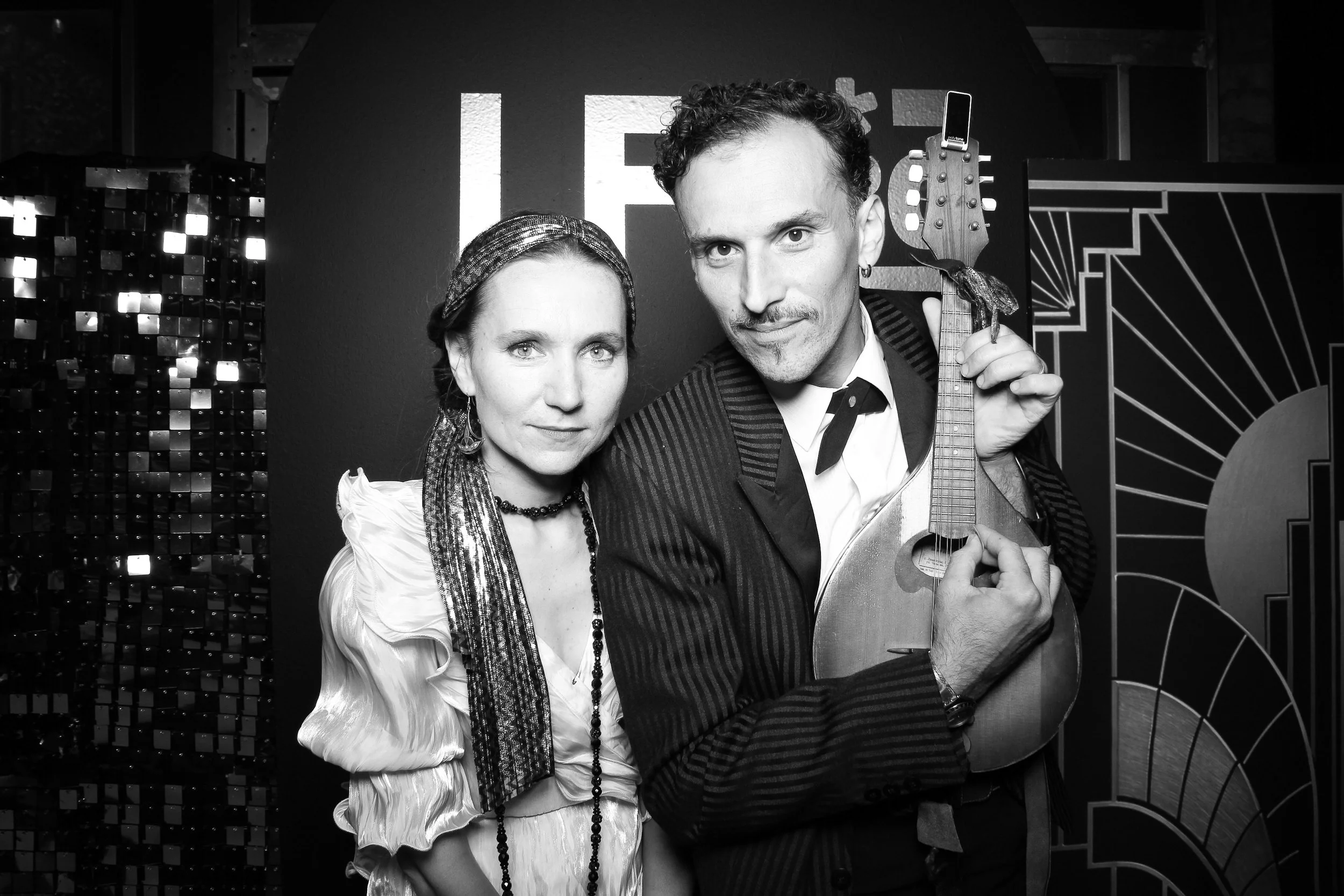fotio-photobooth-chicago-vintage-bw-10.jpg