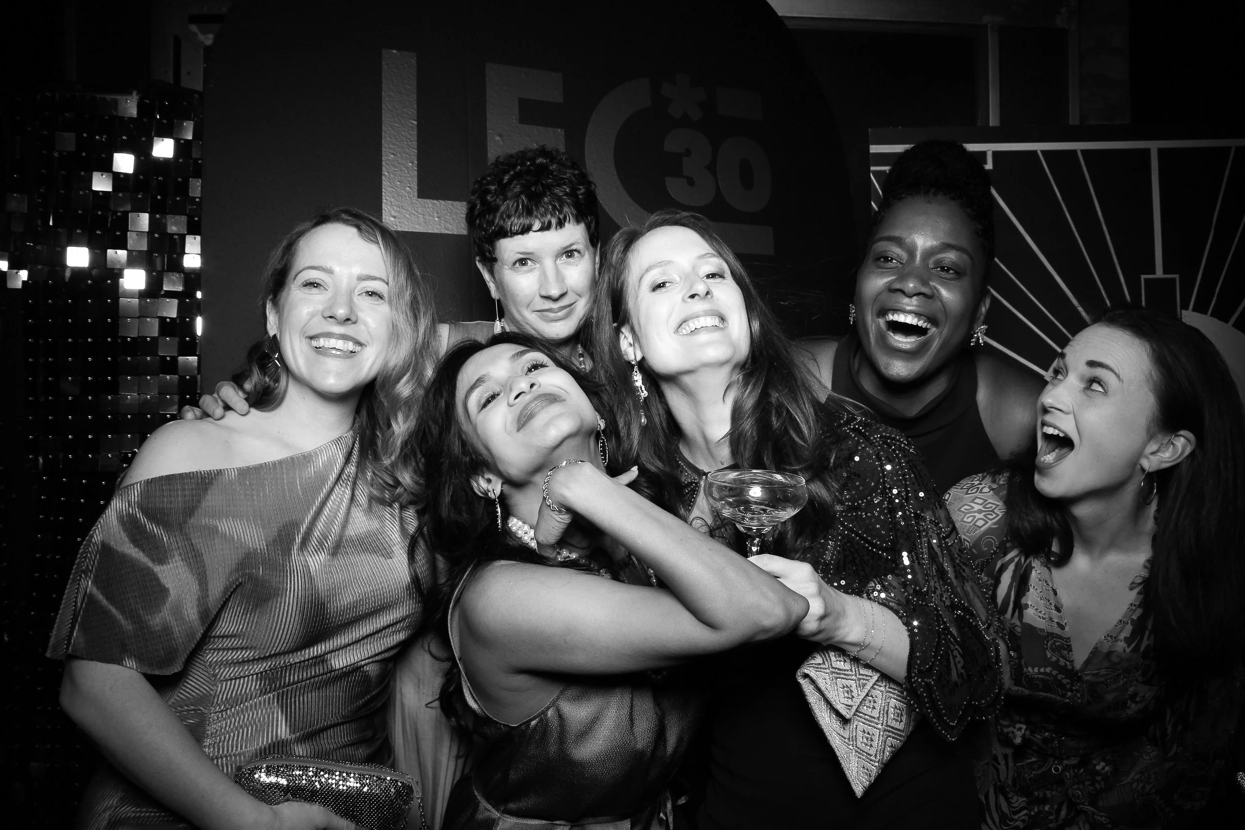 fotio-photobooth-chicago-vintage-bw-20.jpg