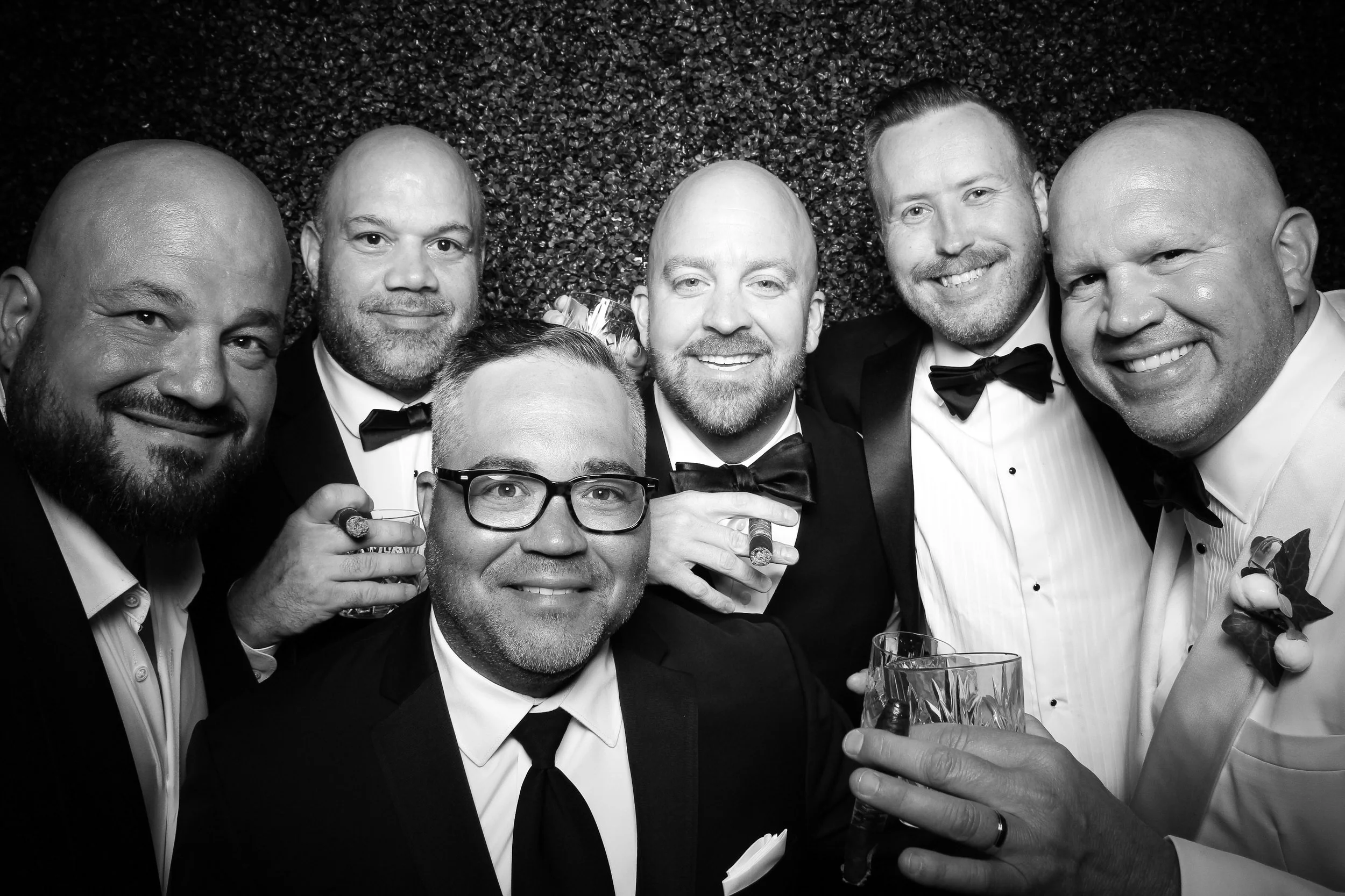 fotio-photobooth-chicago-vintage-bw-2.jpg