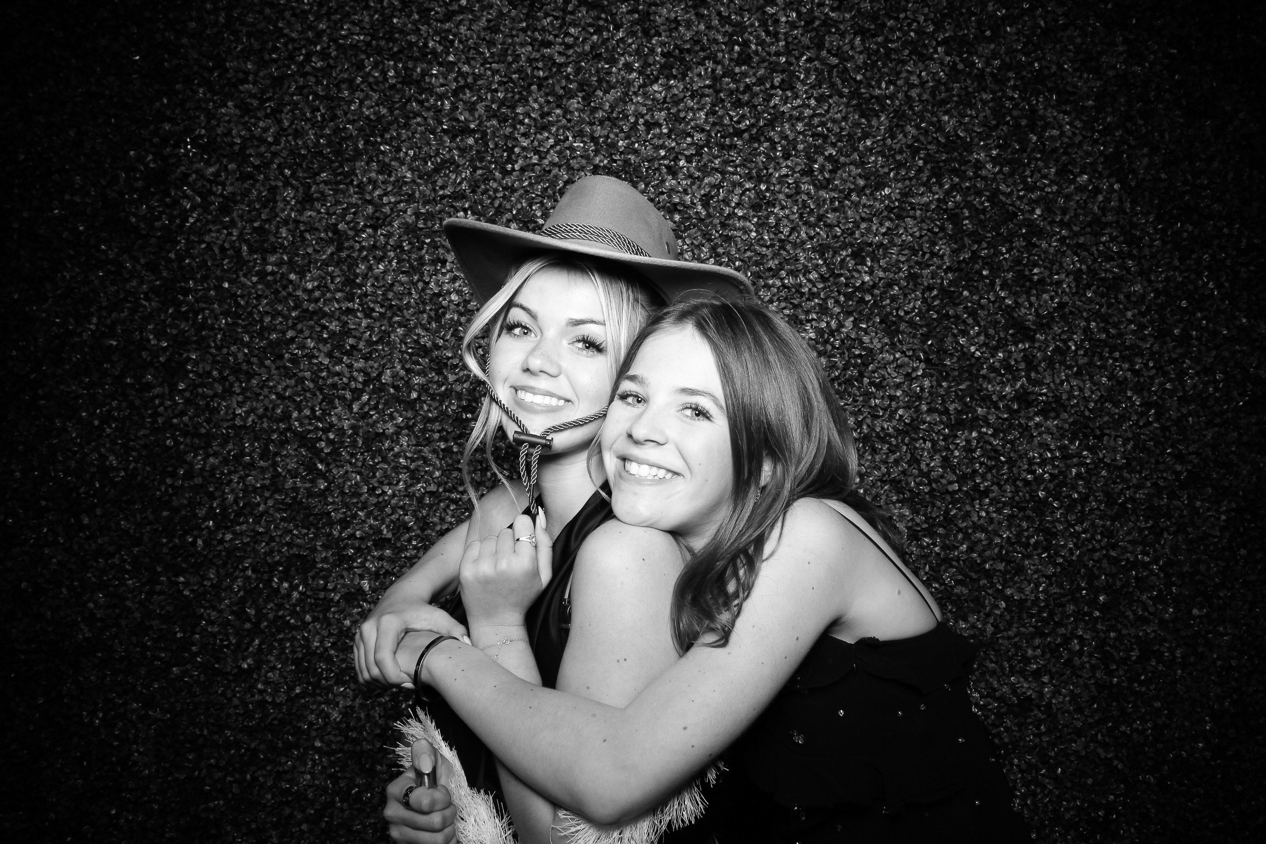 fotio-photobooth-chicago-vintage-bw-18.jpg