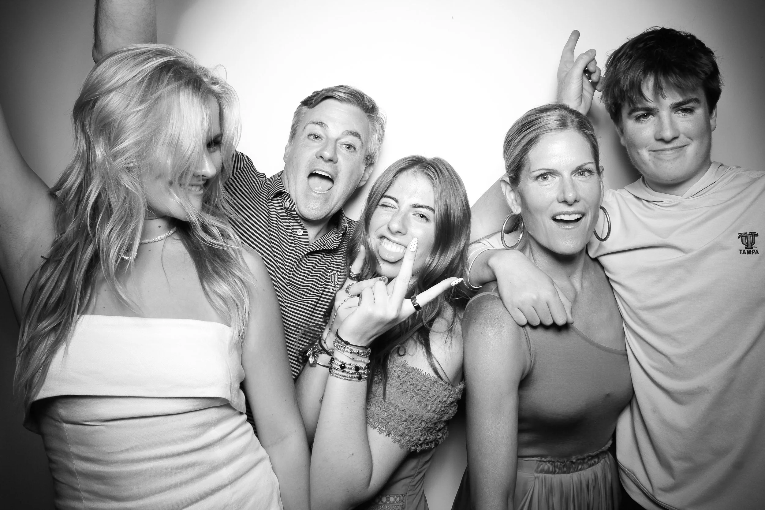 fotio-photobooth-chicago-vintage-bw-1.jpg