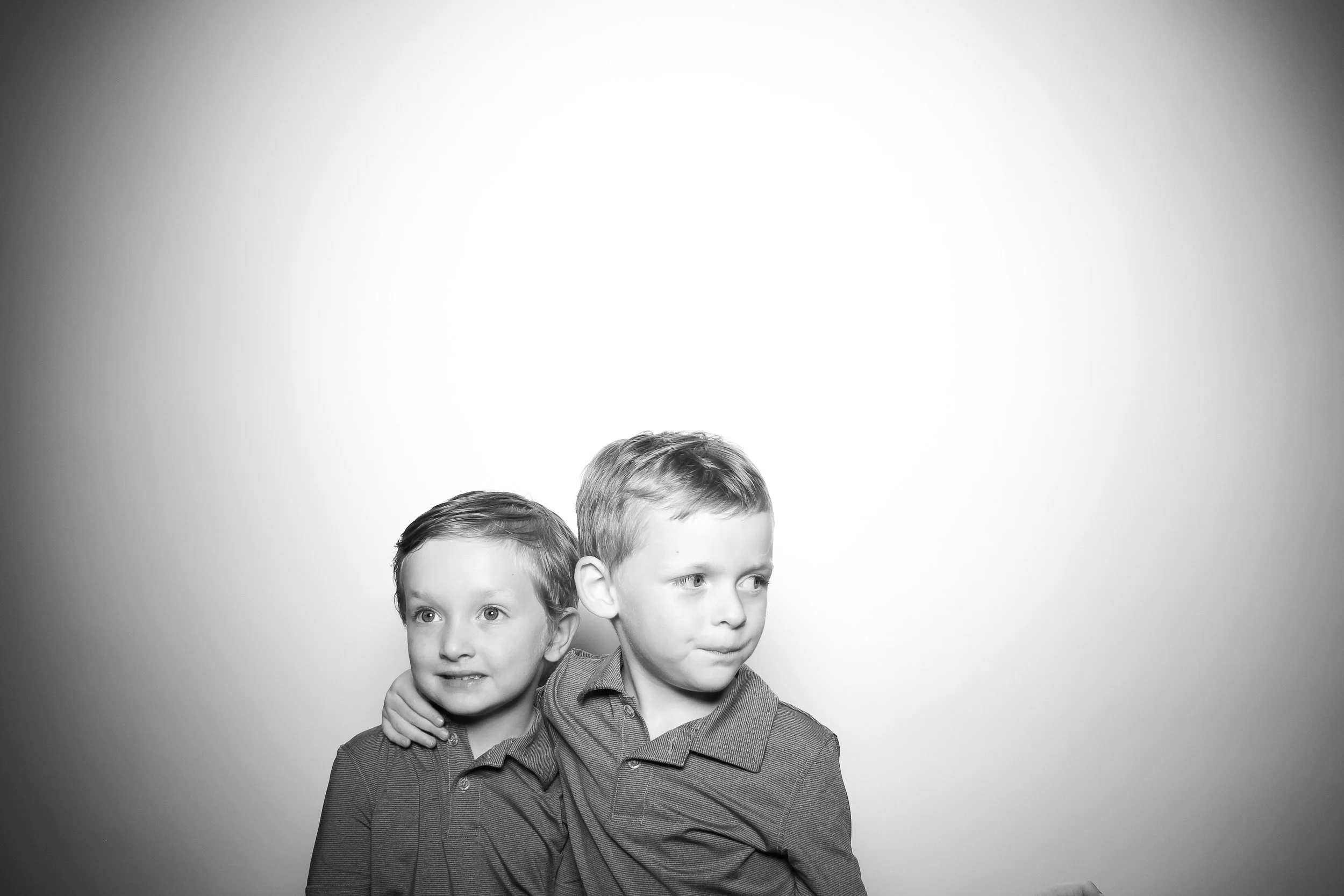 fotio-photobooth-chicago-vintage-bw-18.jpg