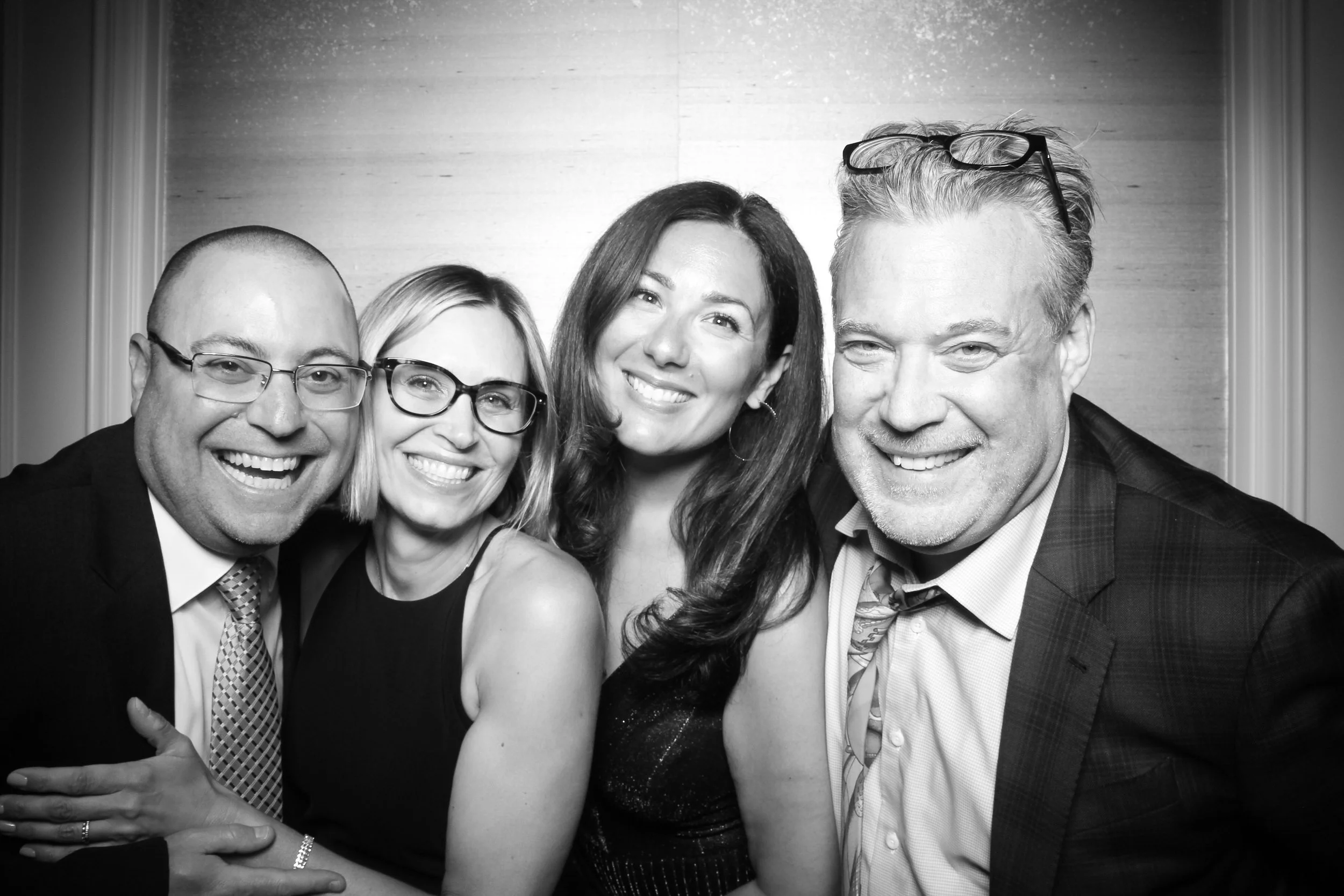 Fotio_Photo_Booth_Chicago_Northwestern_Hospital_Gala_Fancy_BlackTie_Ball_Four_Seasons_Hotel_Ballroom_15.jpg