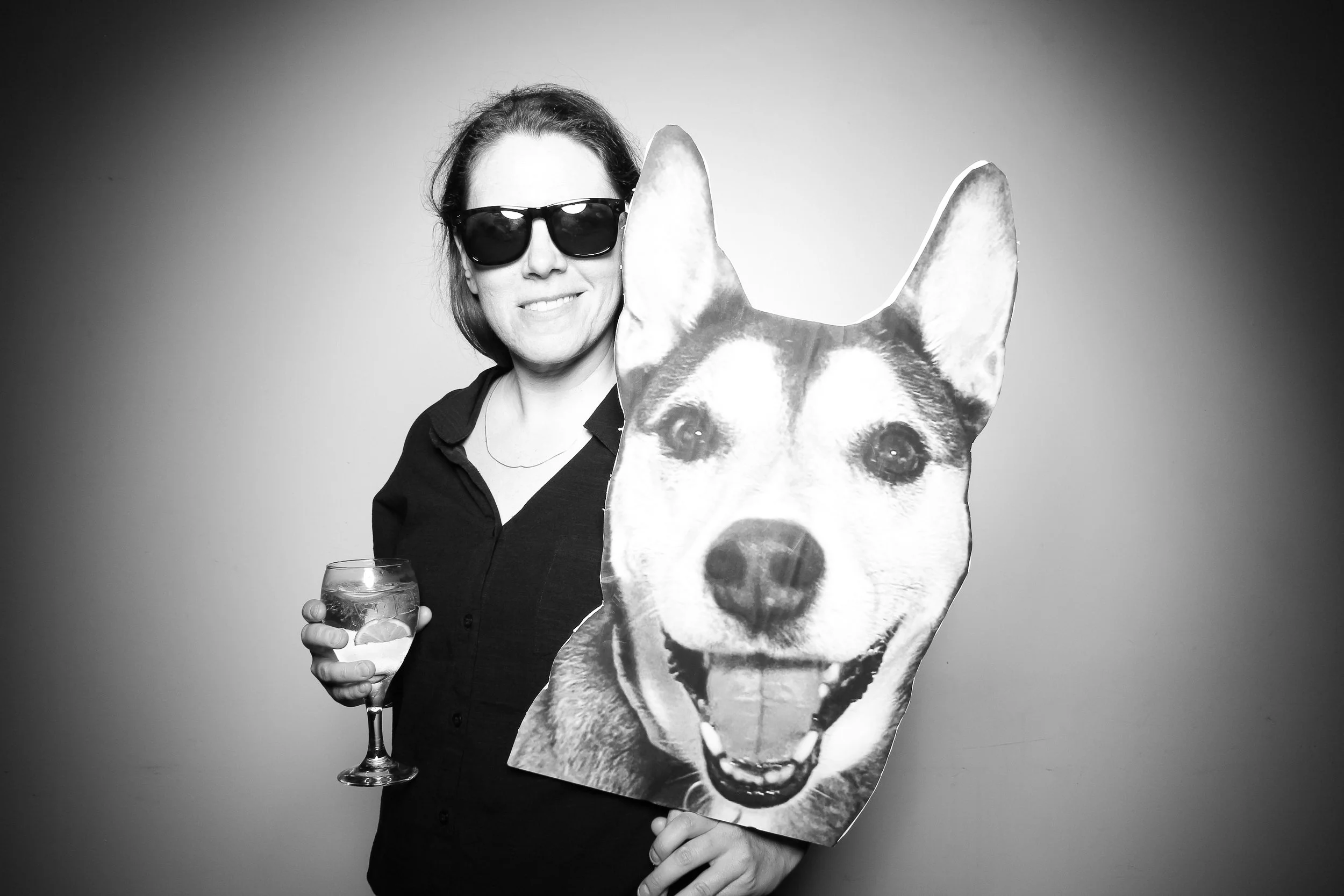 fotio-photobooth-chicago-vintage-bw-ravenswood-15.jpg
