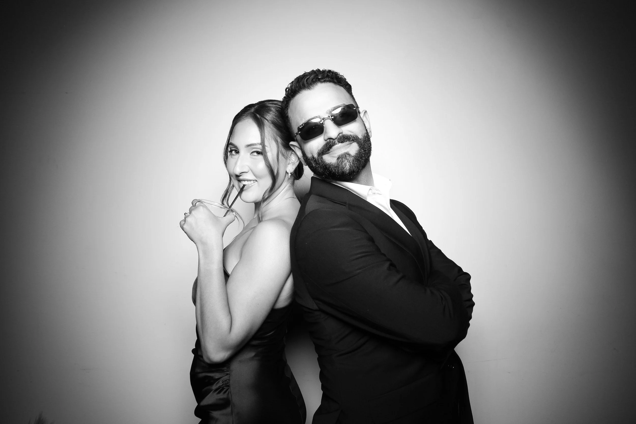 fotio-photobooth-chicago-vintage-bw-ravenswood-23.jpg
