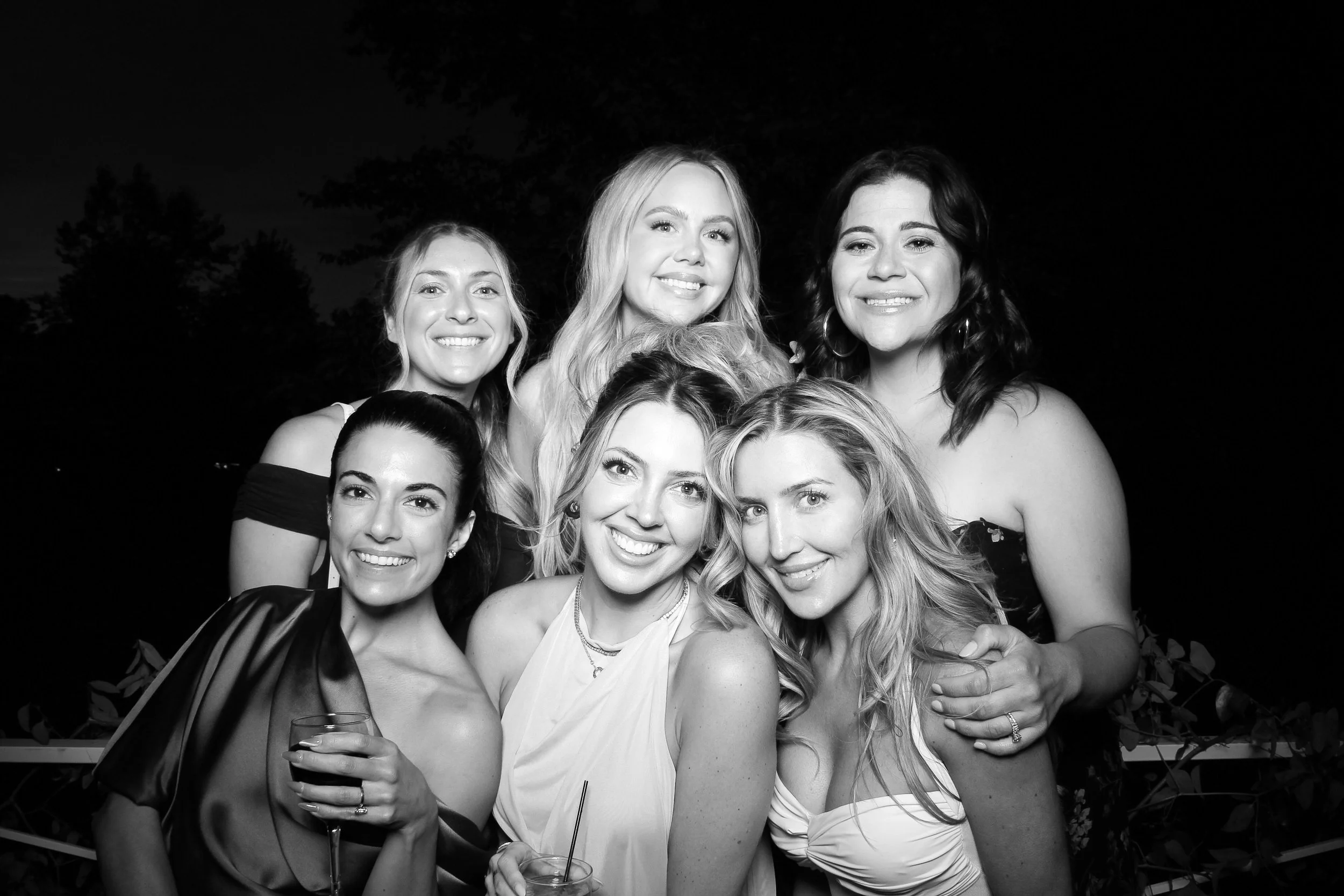 fotio-photobooth-bw-vintage-wedding-cantigny-7.jpg