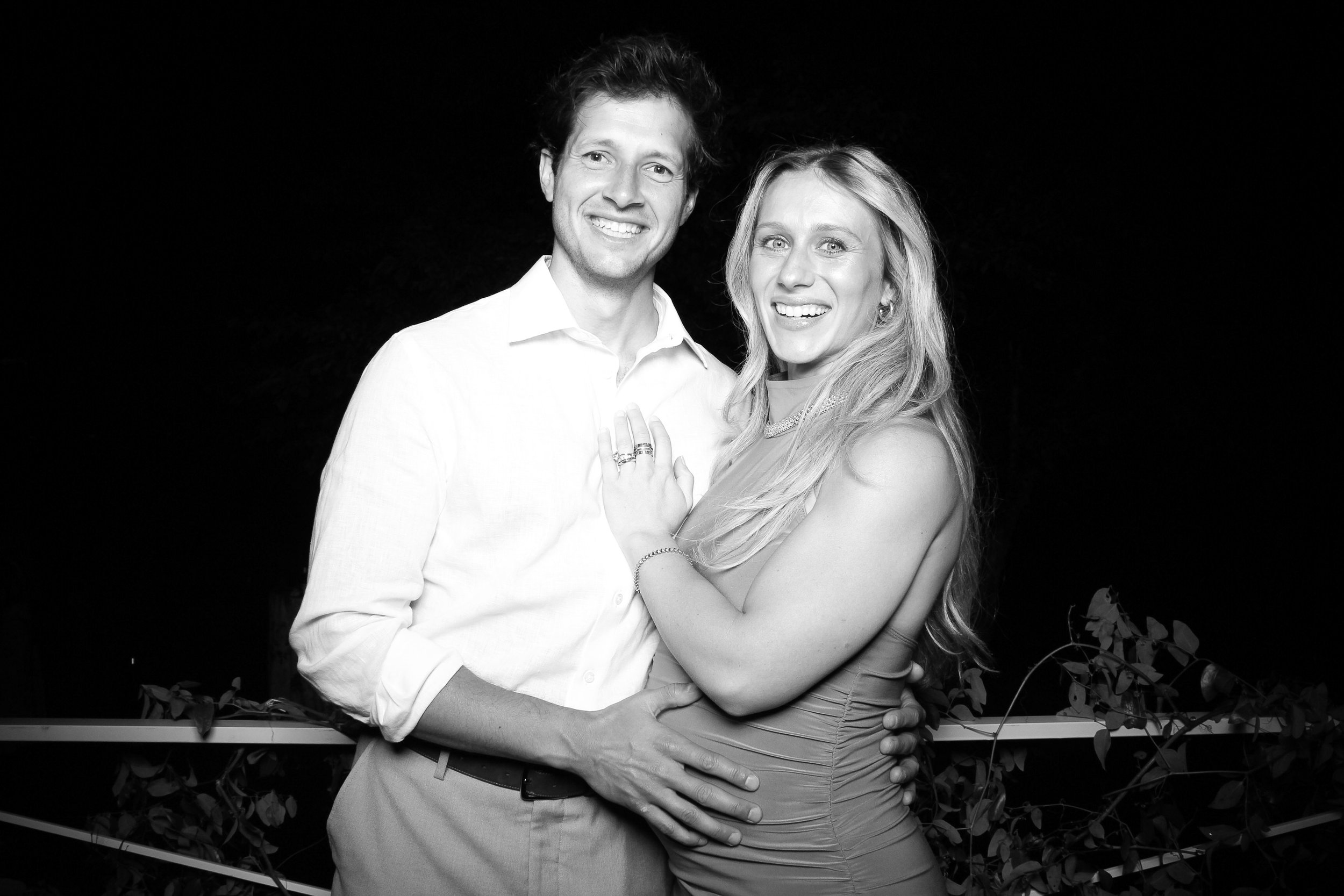 fotio-photobooth-bw-vintage-wedding-cantigny-13.jpg