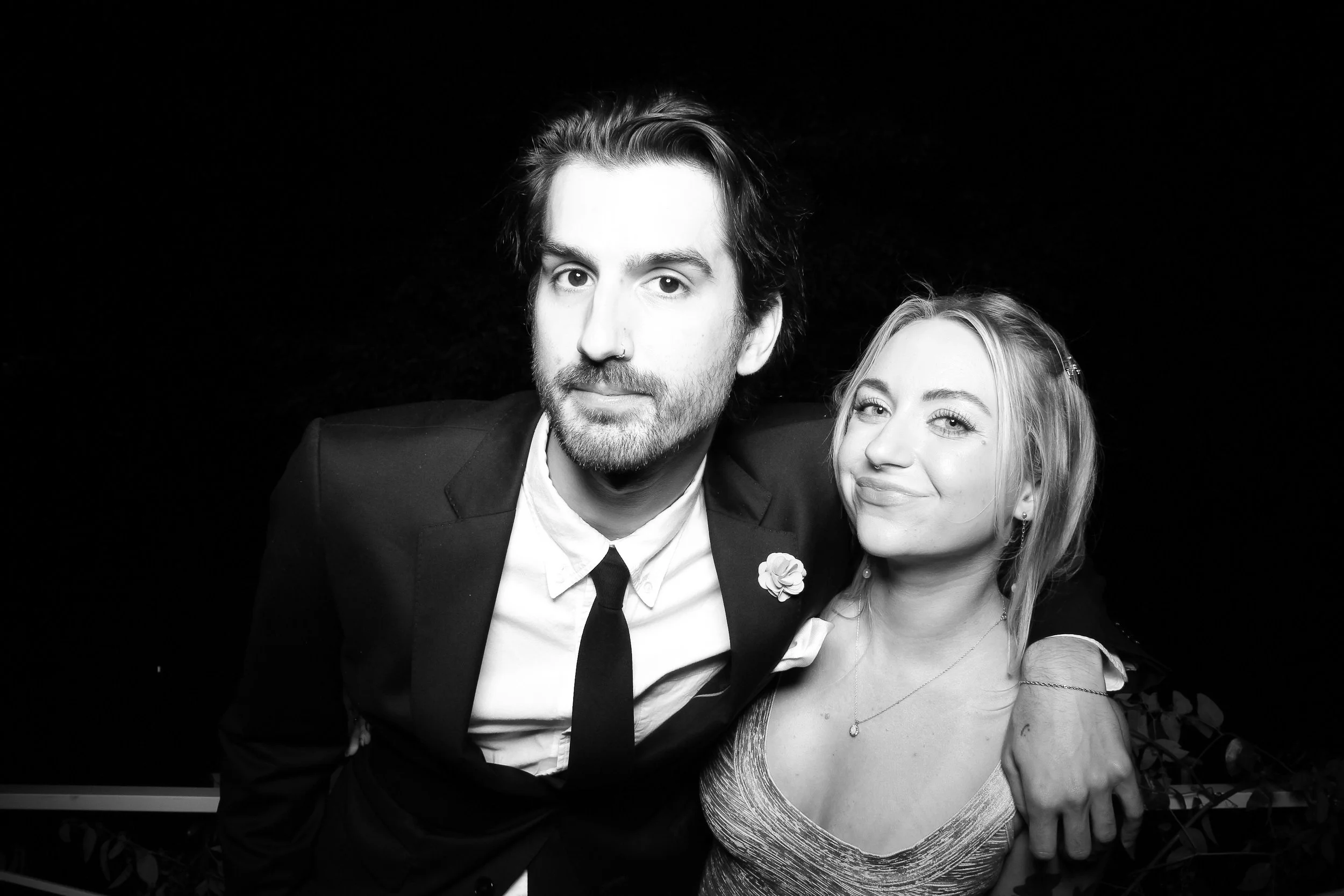 fotio-photobooth-bw-vintage-wedding-cantigny-19.jpg