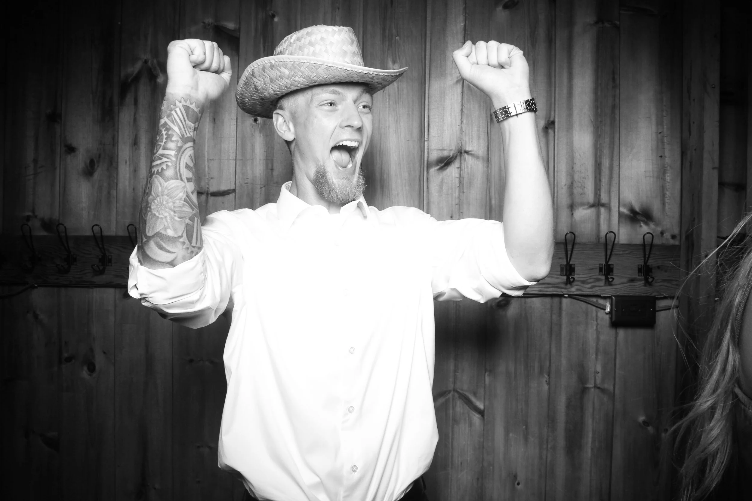 Fotio_Photo_Booth_Chicago_Burlington_Illinois_Rustic_Farm_Wedding_Country_Coach_House_Barn_21.jpg