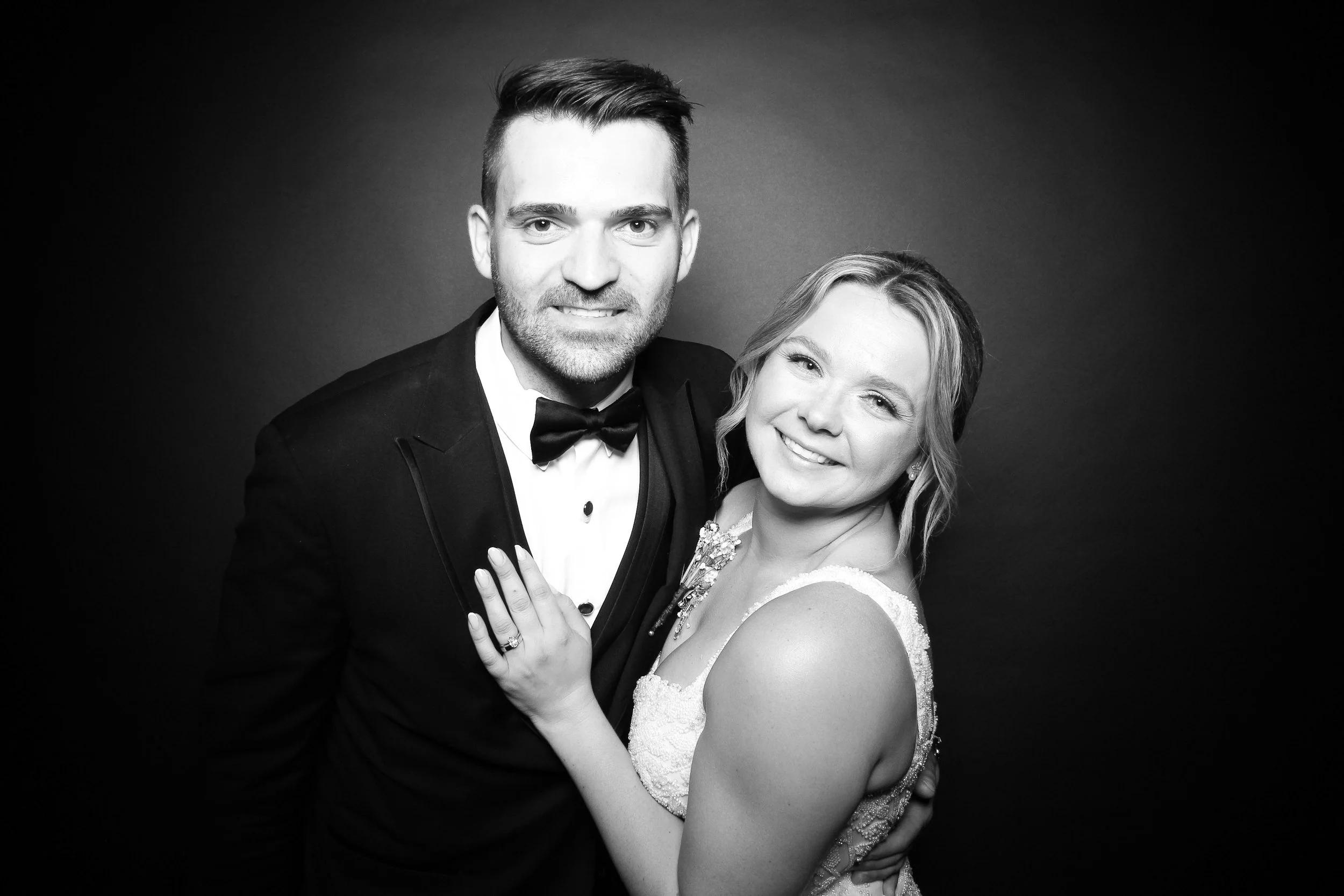 fotio-photobooth-bw-vintage-wedding-belvedere-1.jpg