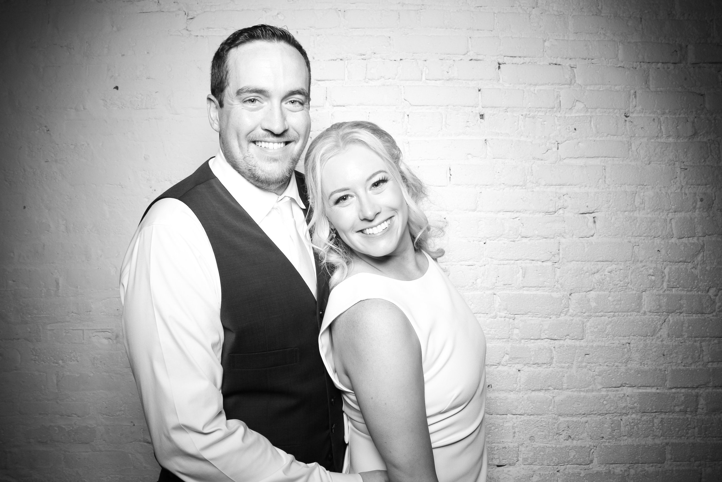 fotio-photobooth-bw-vintage-wedding-belvedere-3.jpg