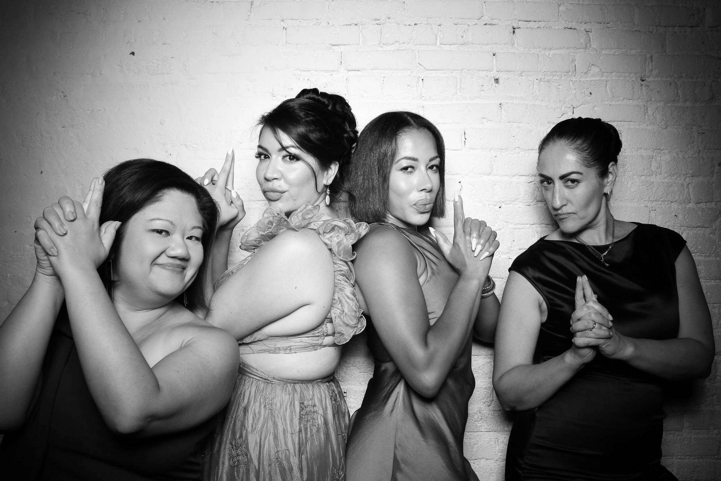 fotio-photobooth-bw-vintage-wedding-belvedere-9.jpg