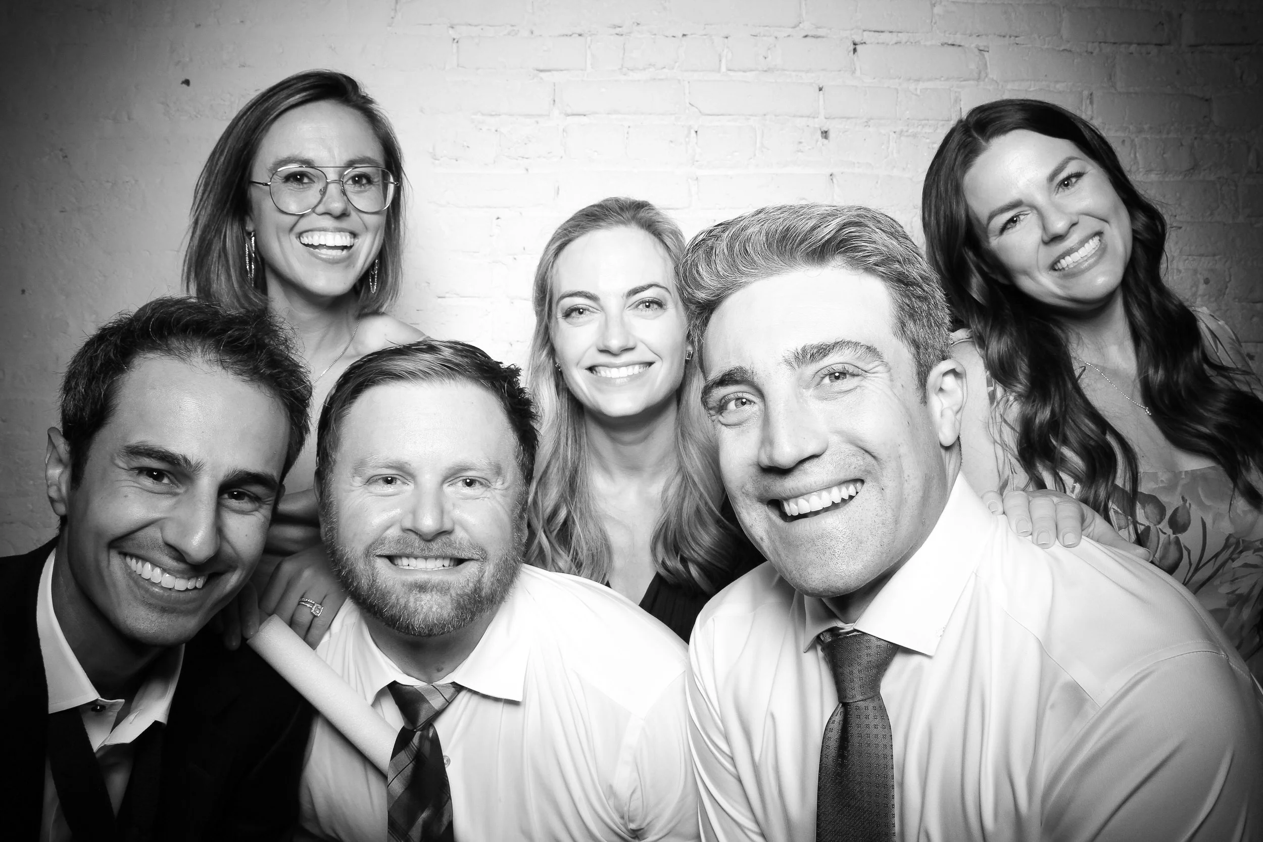 fotio-photobooth-bw-vintage-wedding-belvedere-15.jpg