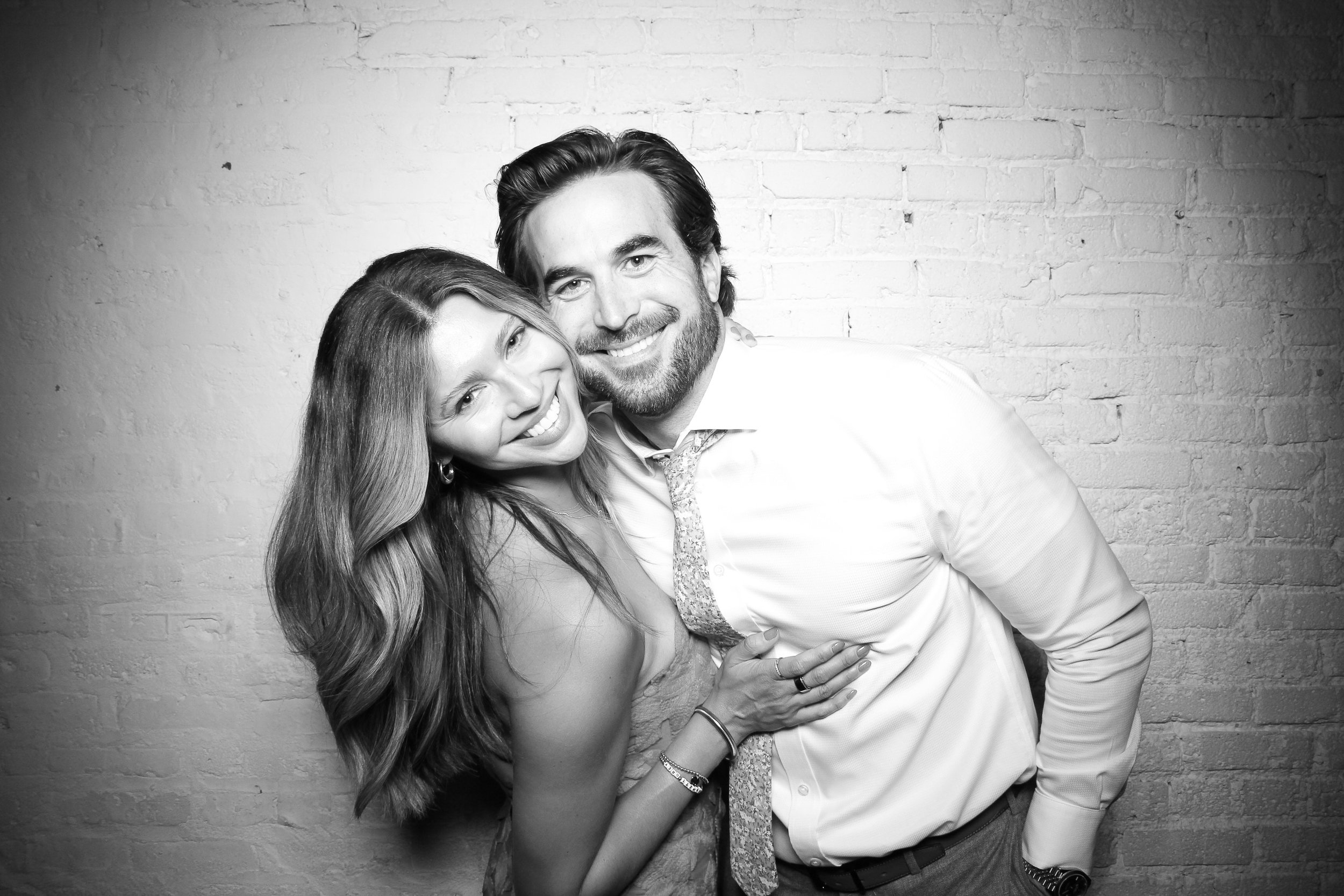 fotio-photobooth-bw-vintage-wedding-belvedere-20.jpg