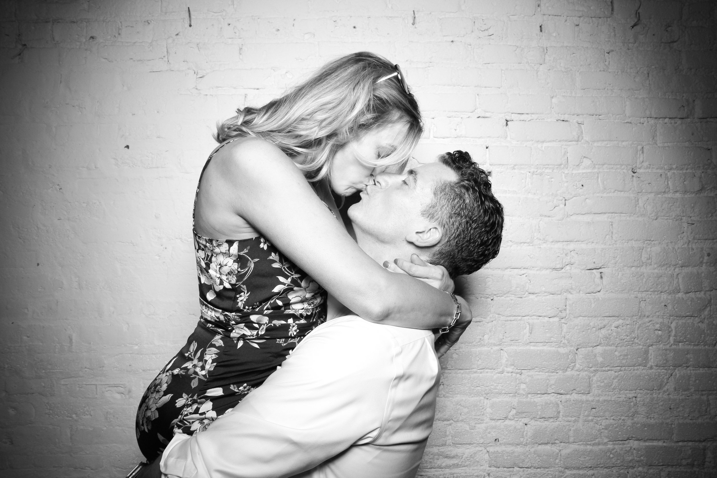 fotio-photobooth-bw-vintage-wedding-belvedere-21.jpg