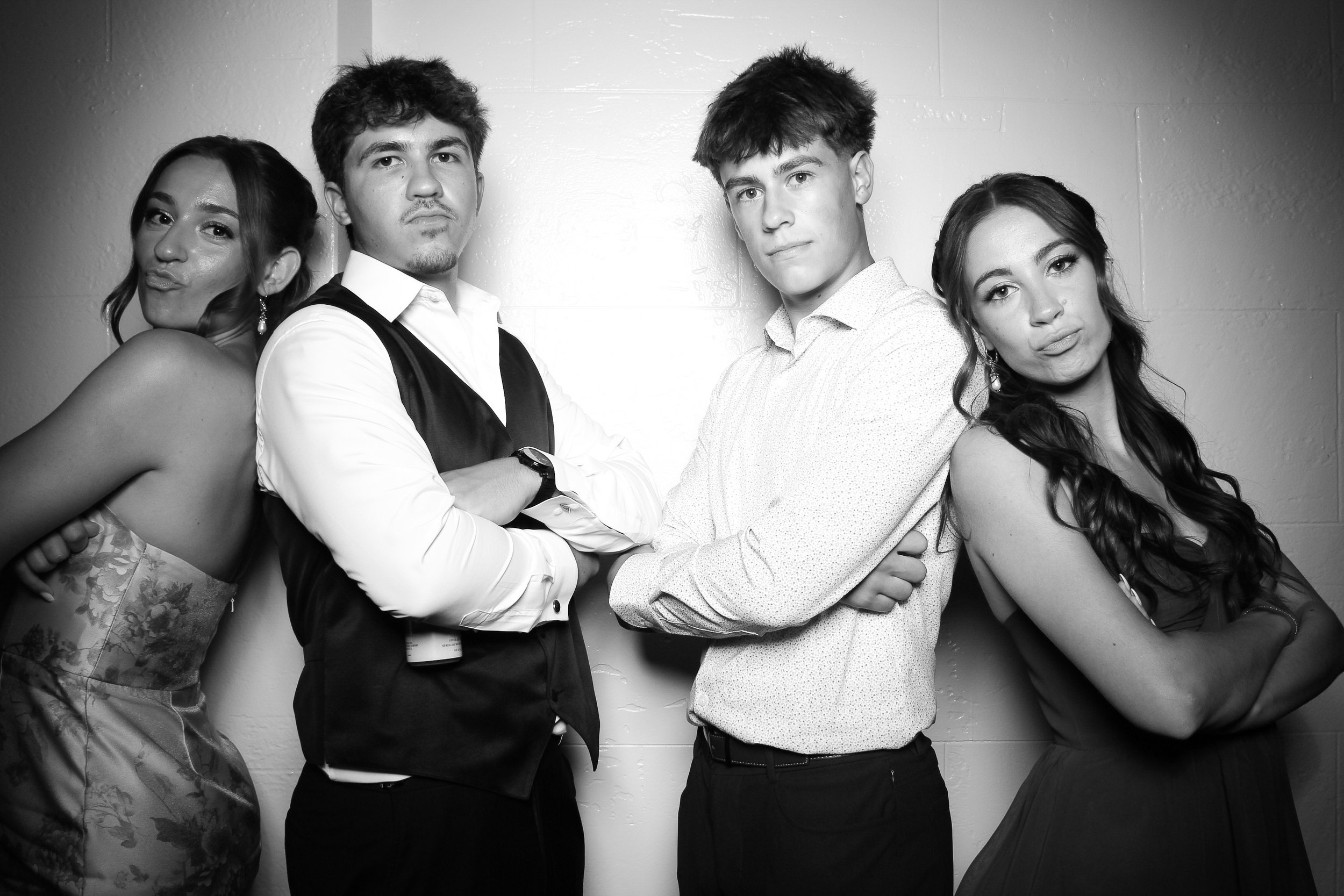 fotio-photobooth-bw-vintage-wedding-ravisloe-20.jpg