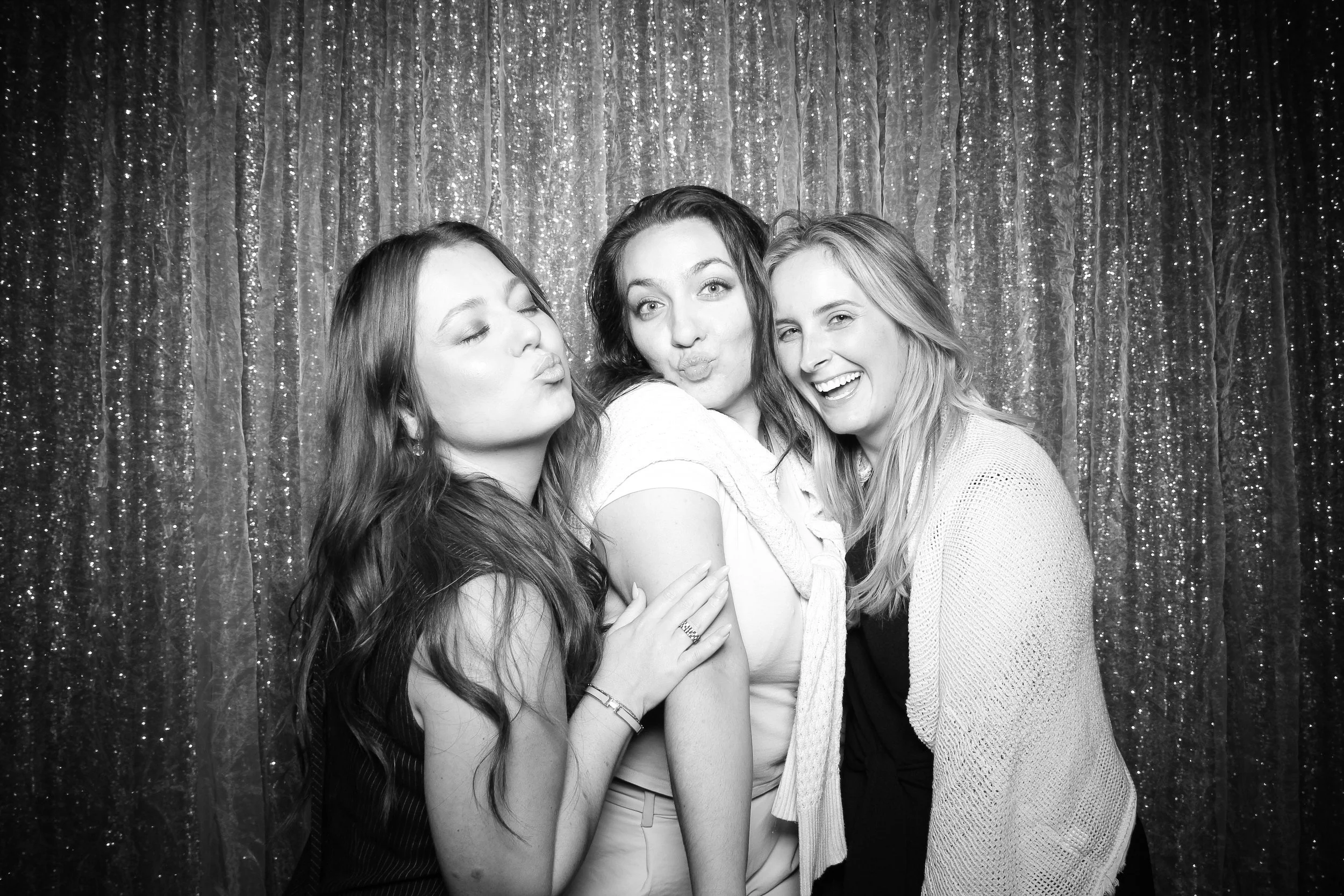 fotio-photobooth-bw-vintage-union-league-14.jpg