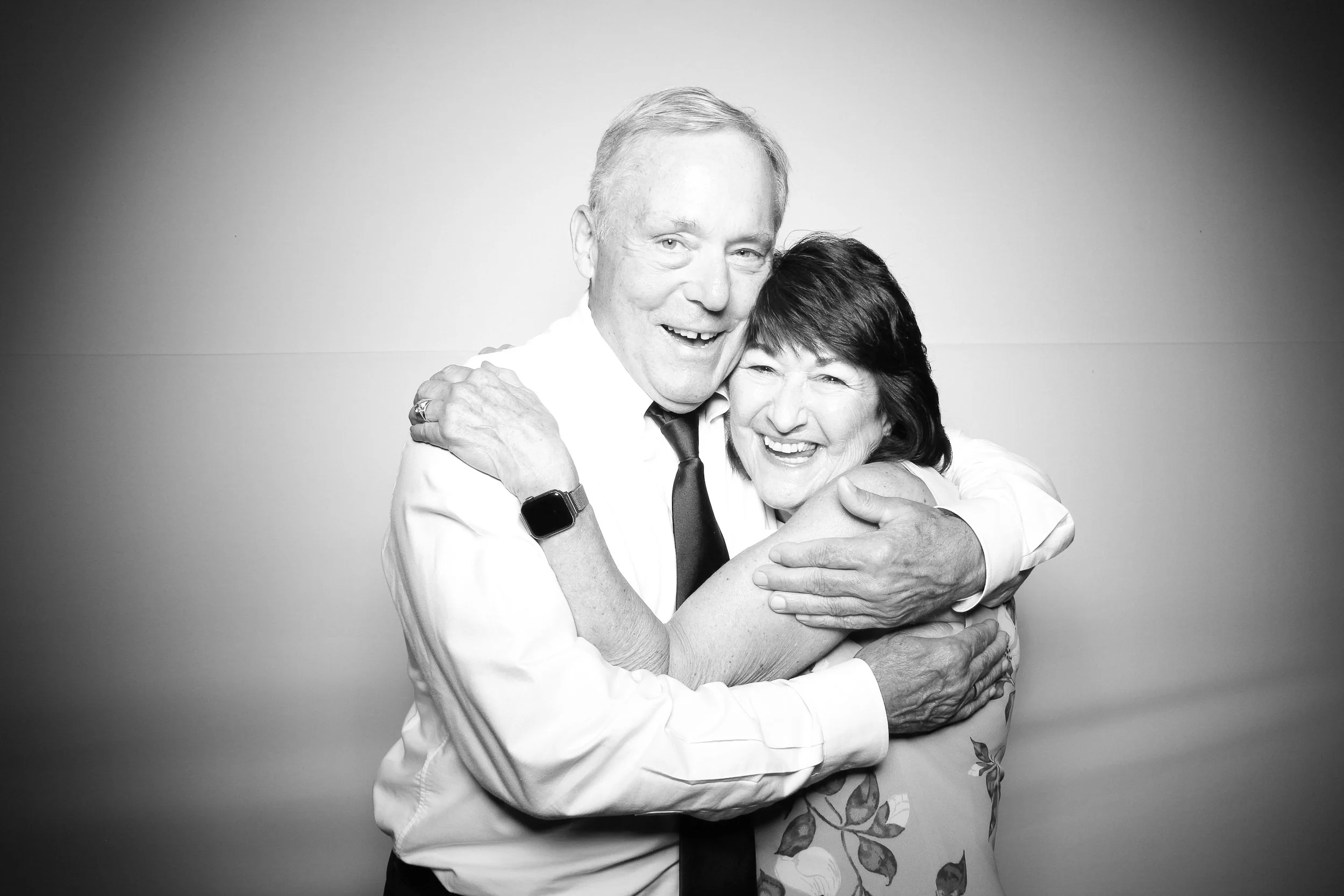 fotio-photobooth-bw-vintage-oconomowoc-12.jpg