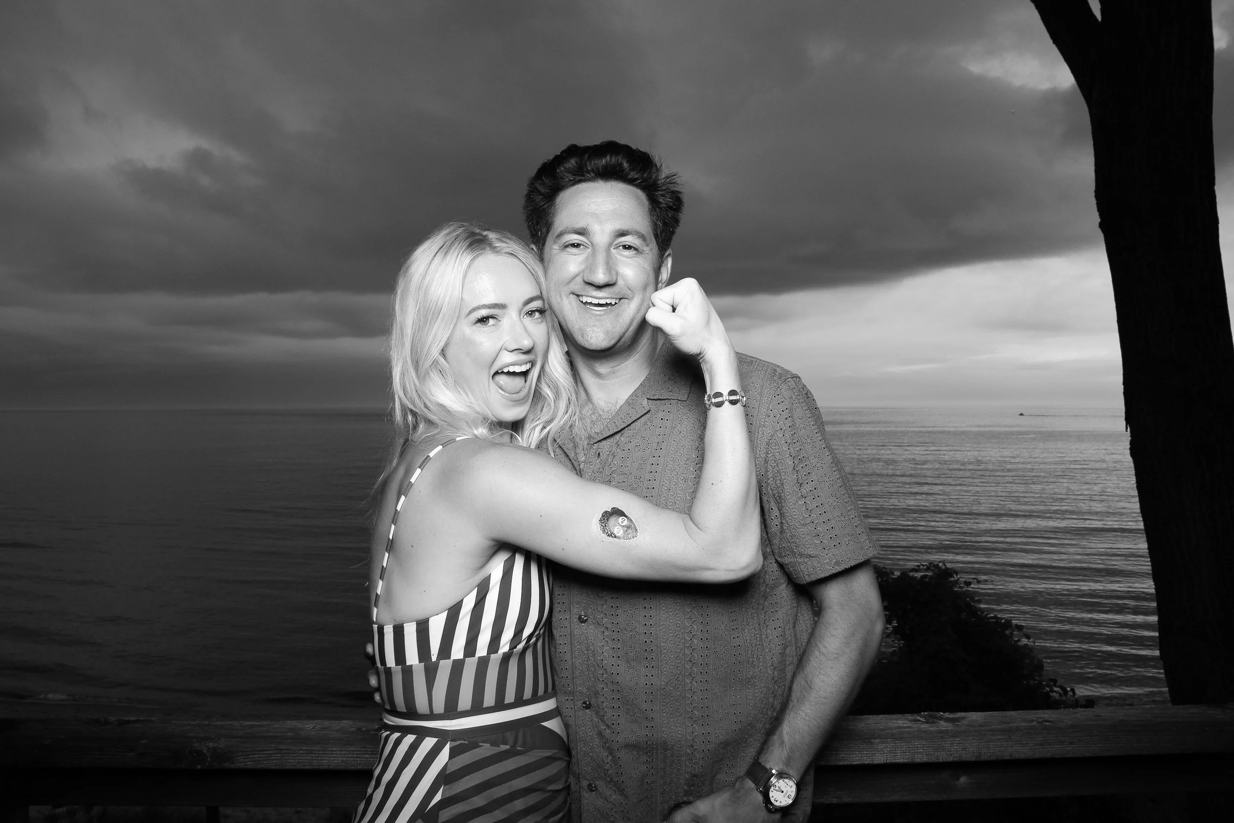 fotio-photobooth-bw-vintage-new-buffalo-1.jpg