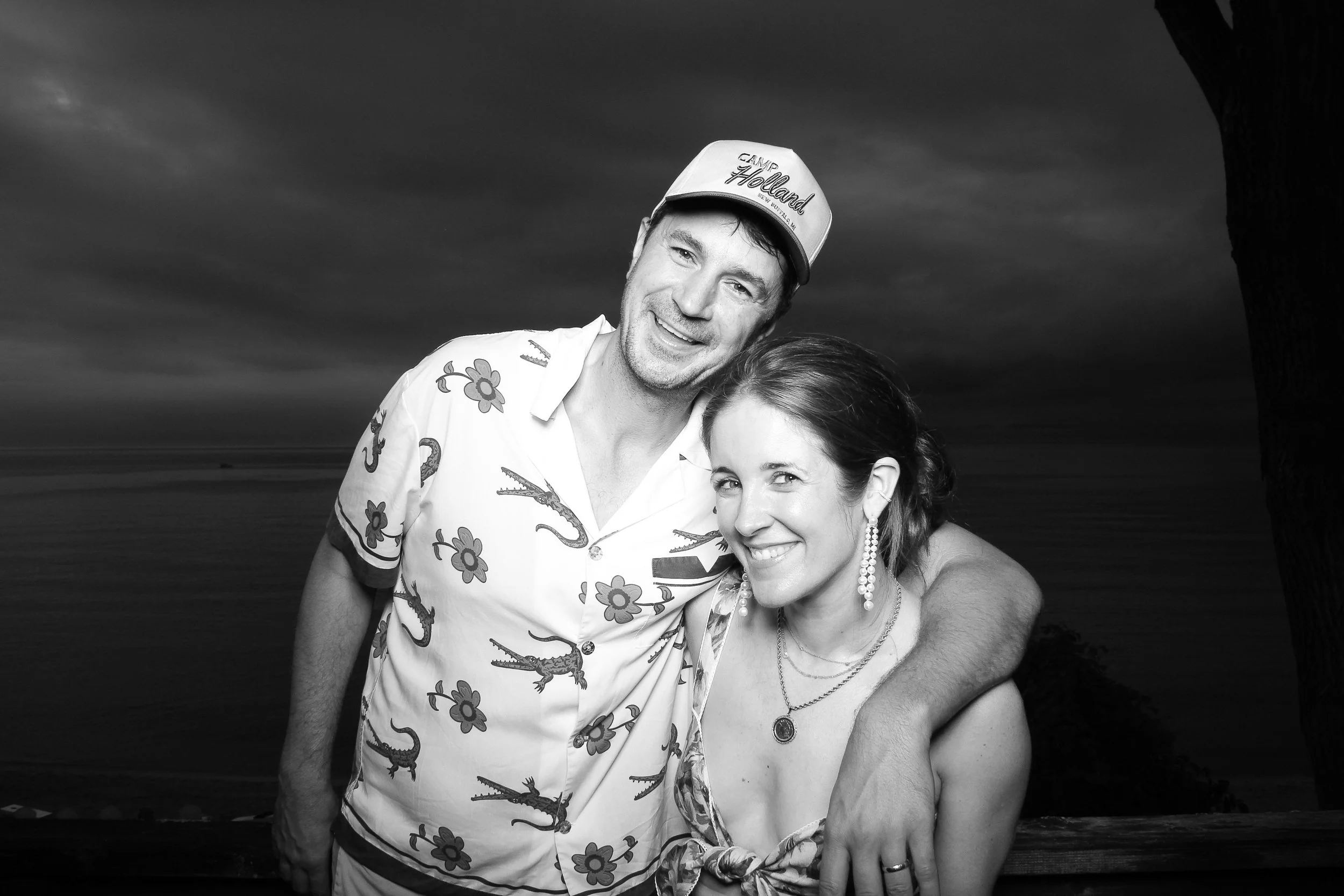 fotio-photobooth-bw-vintage-new-buffalo-11.jpg